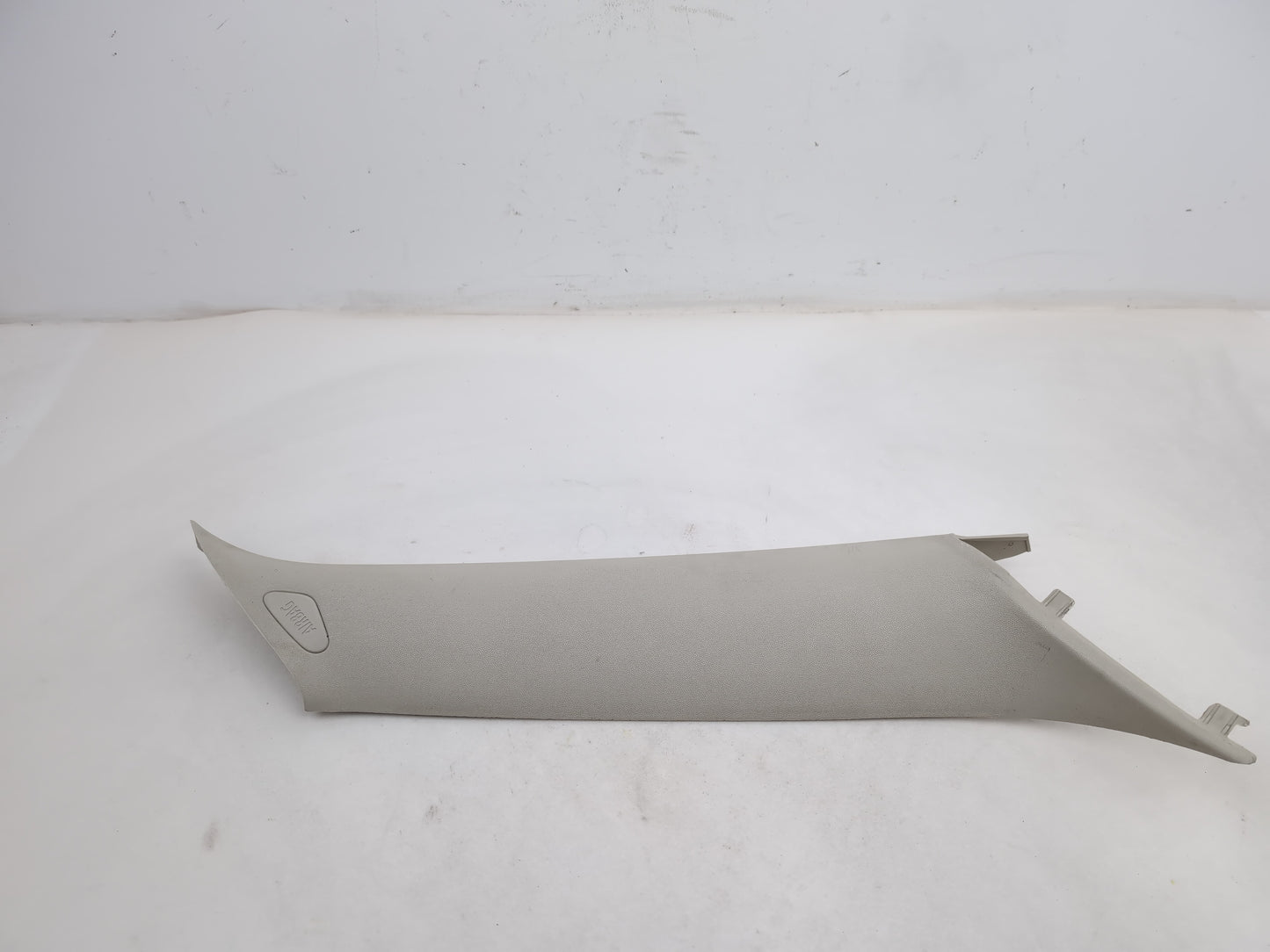 RH A Pillar Trim  4