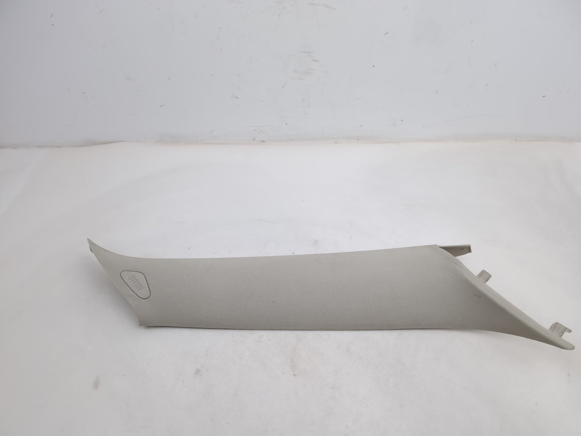 RH A Pillar Trim  4