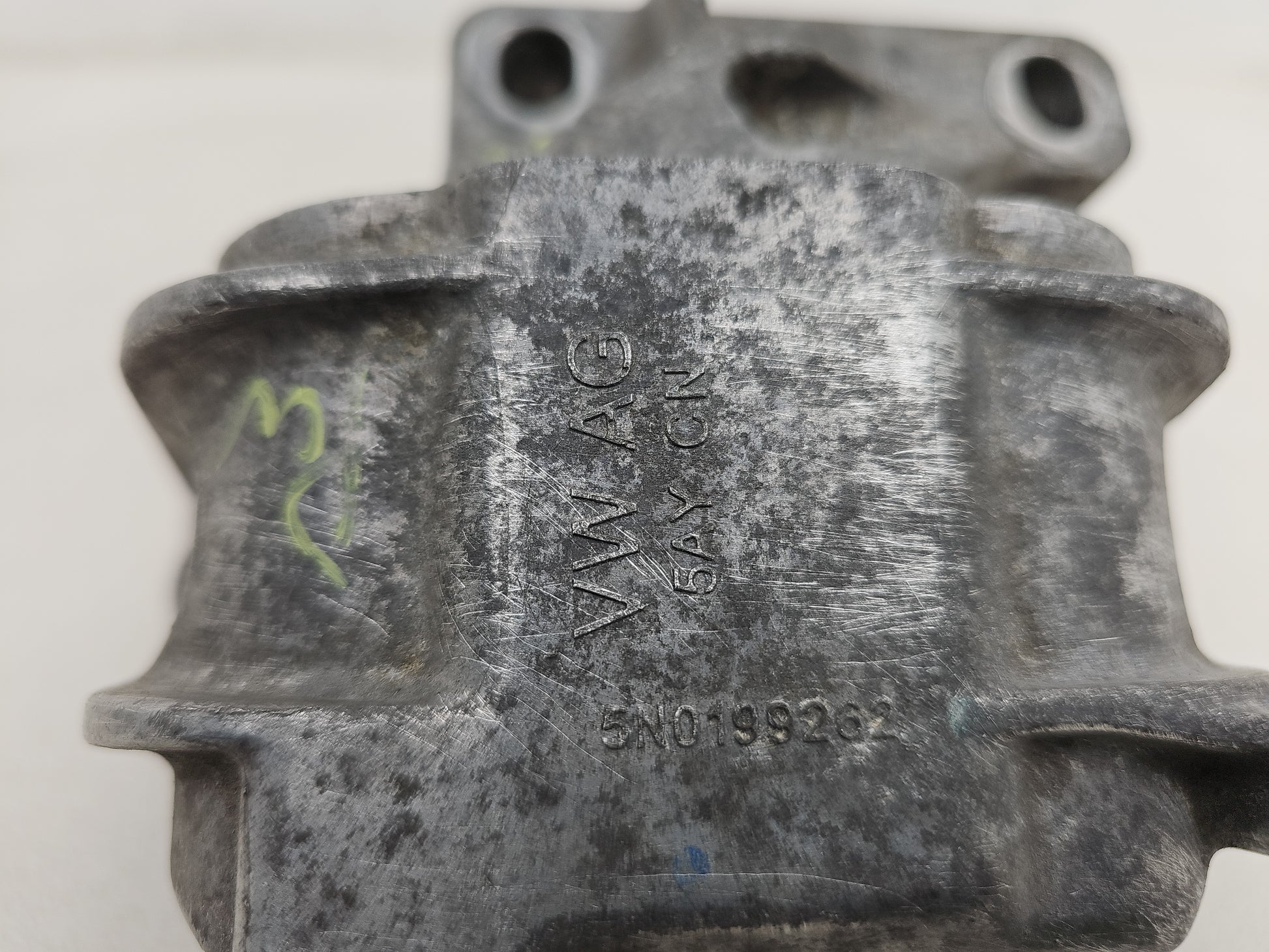 Engine Mounting Bracket Front 4