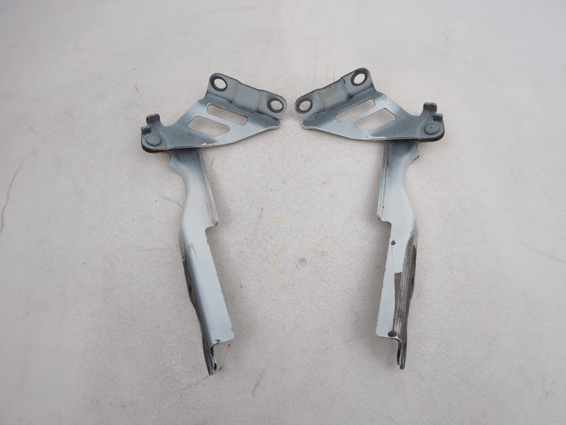 Bonnet Hinges 4