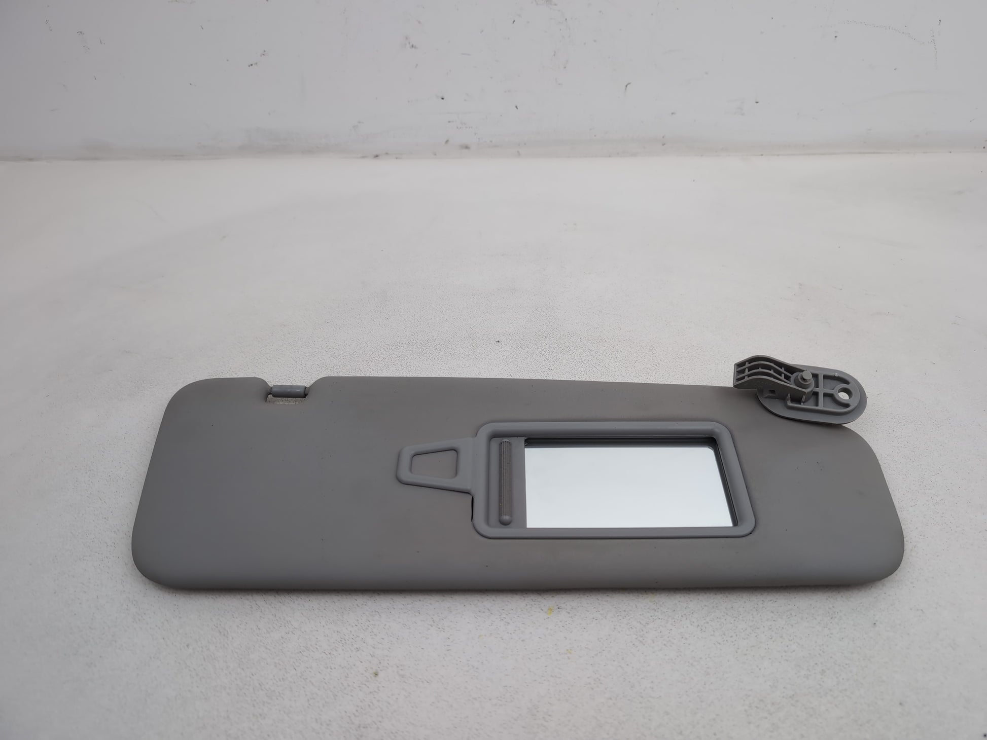 Sun Visor RH 4
