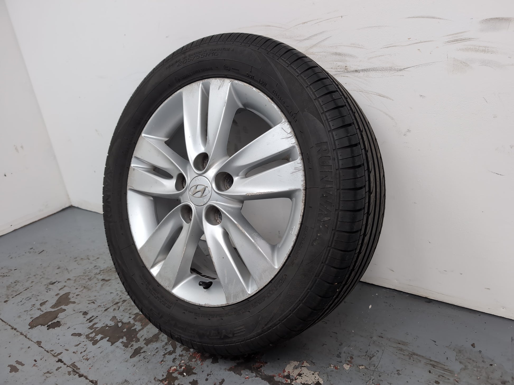 Hyundai Ix20 Style Crdi Wheel With Tyre 205/55 R16 2010-2019 - photo 4
