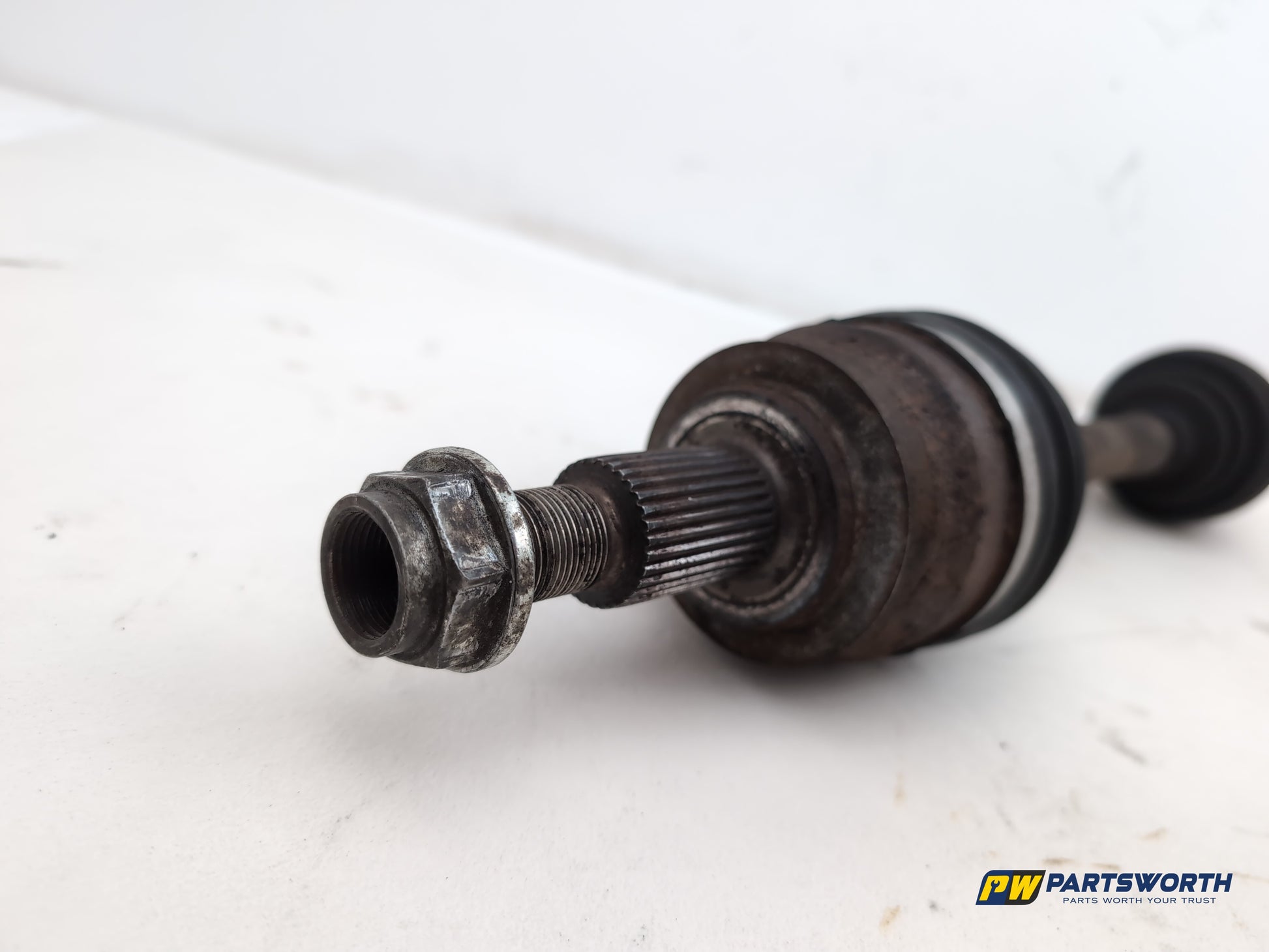Driveshaft Front LH 4
