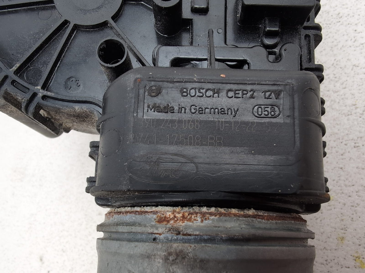 Wiper Motor Front 4
