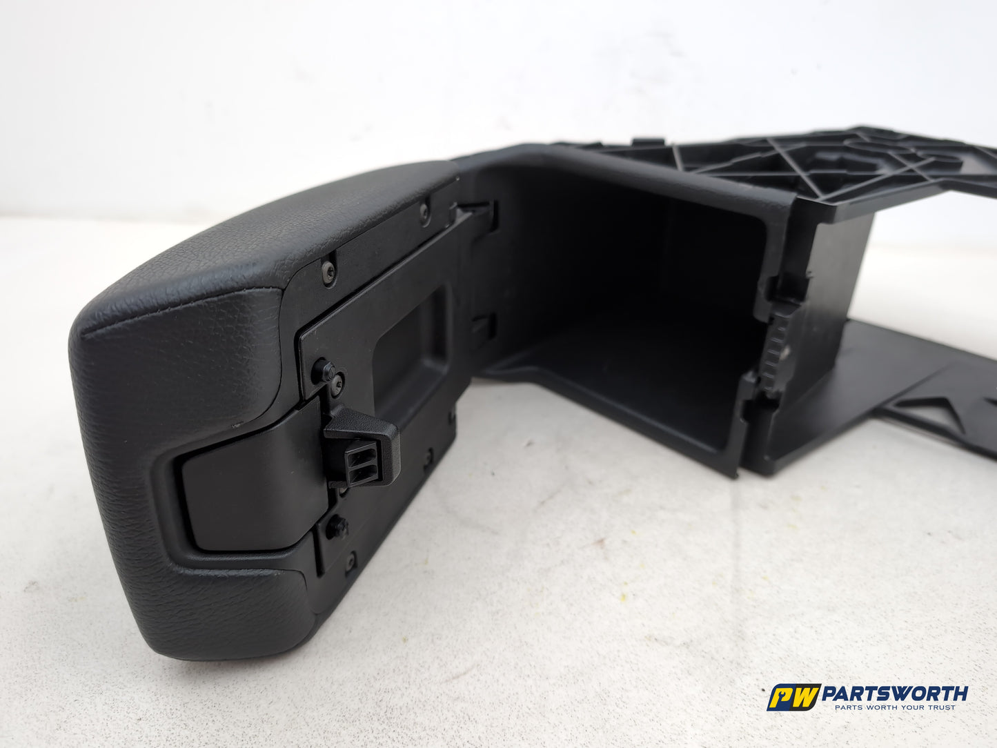 Centre Console Armrest 4