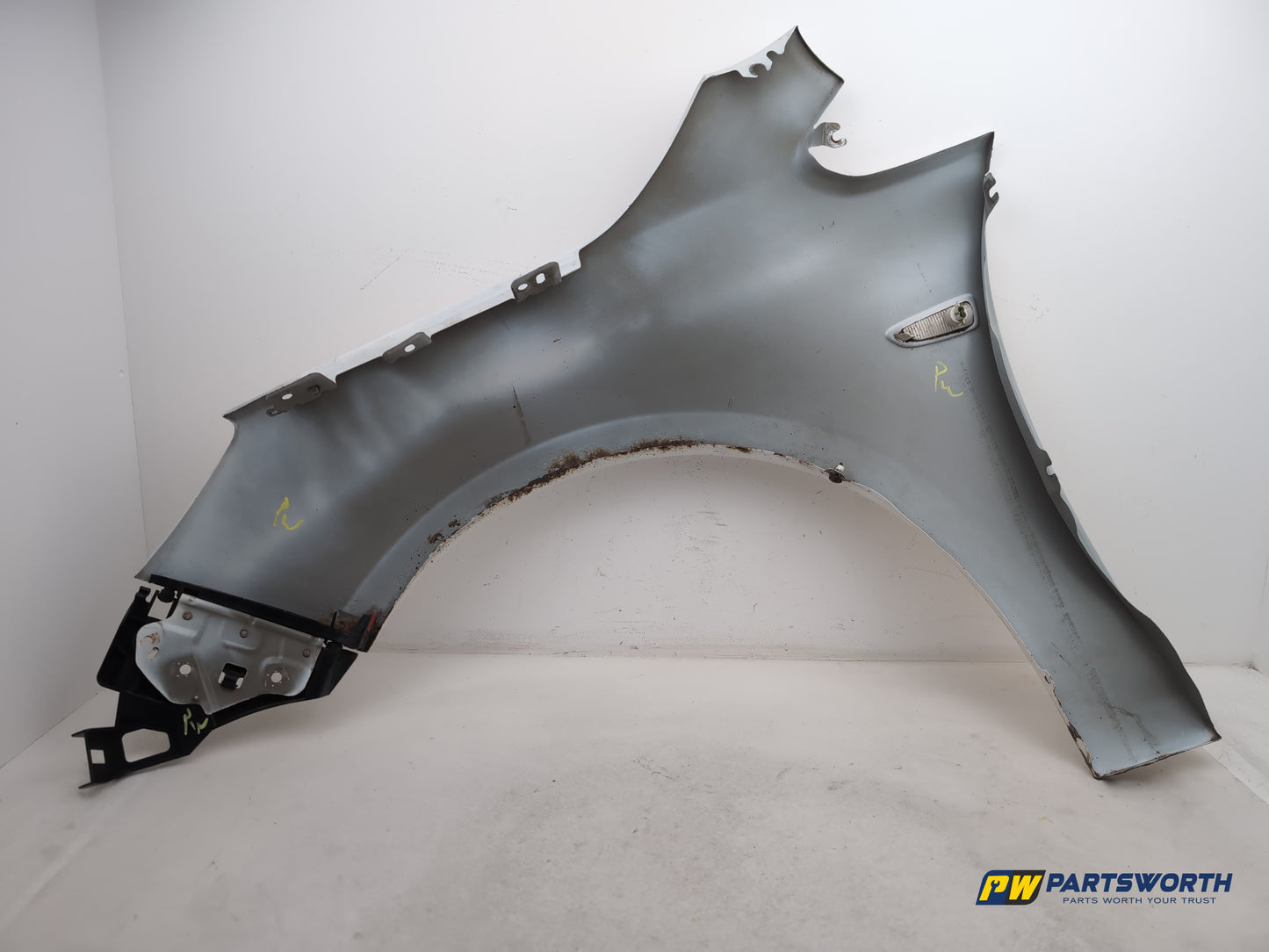 Wing Front RH 10