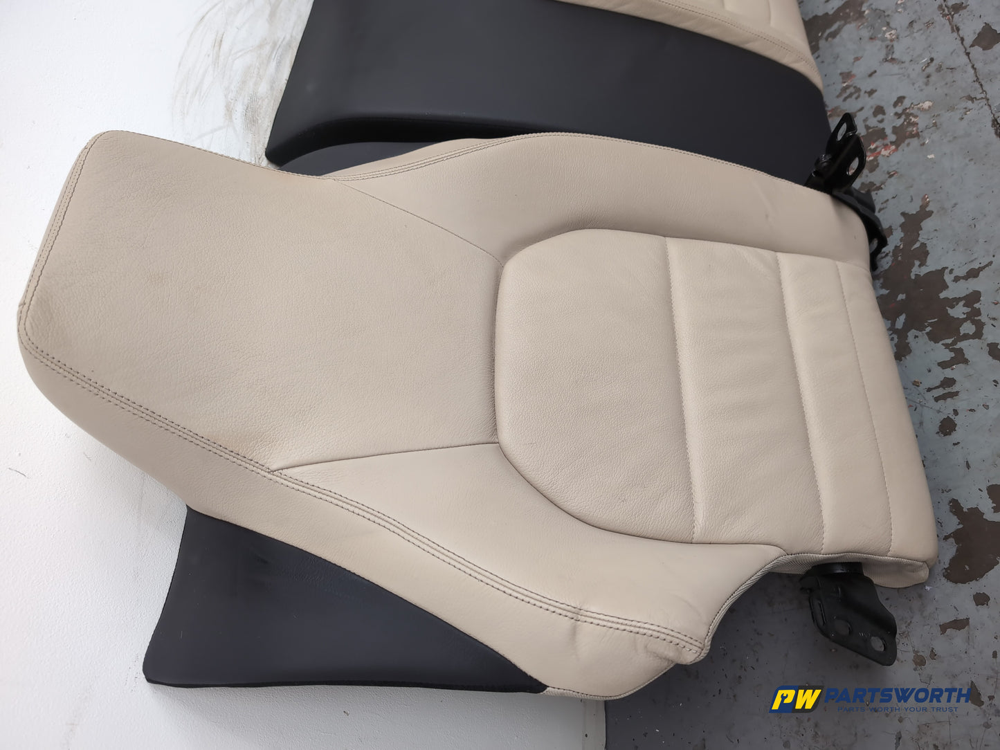 Seat Rear 4