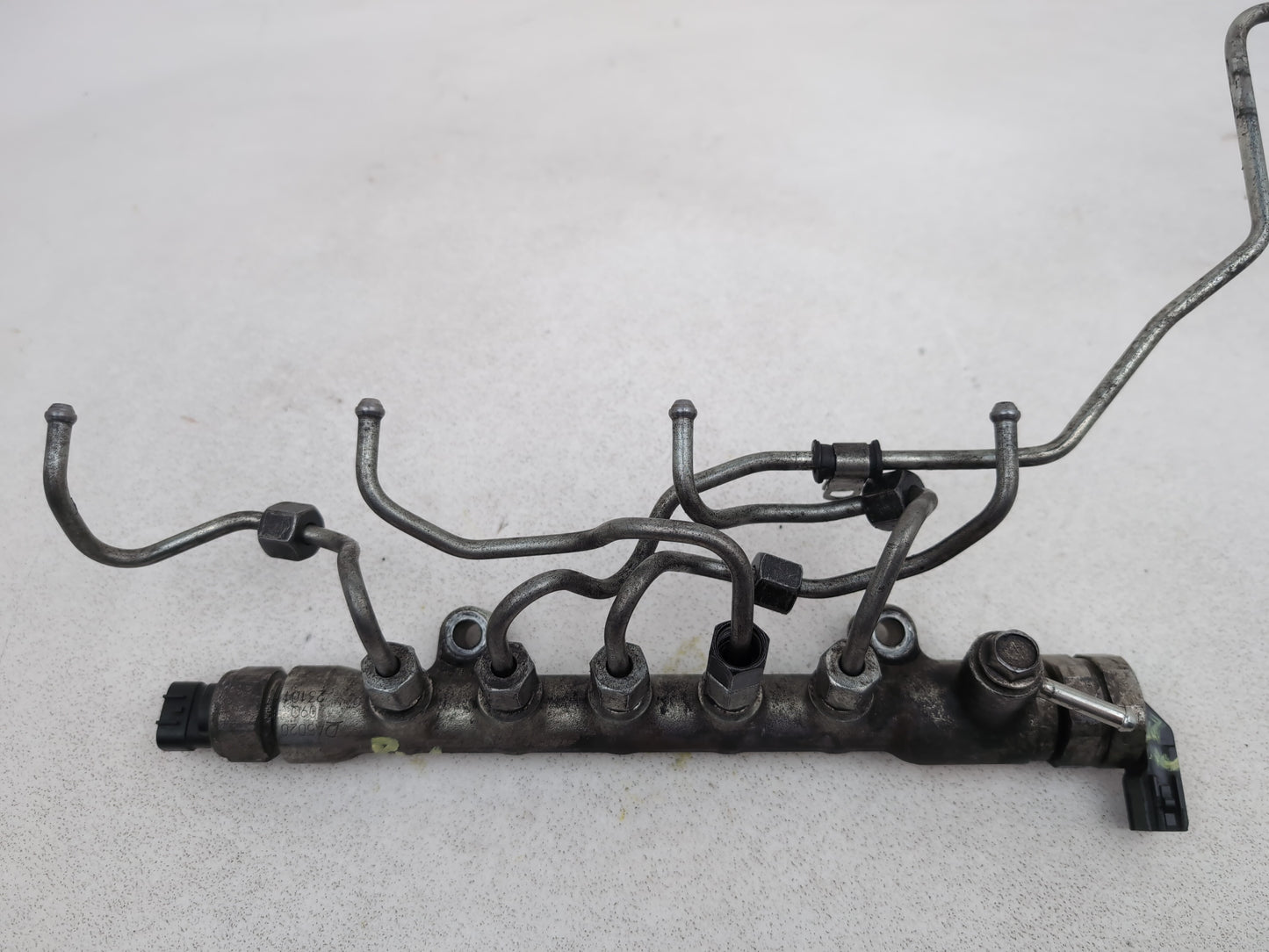 Fuel Rail 4