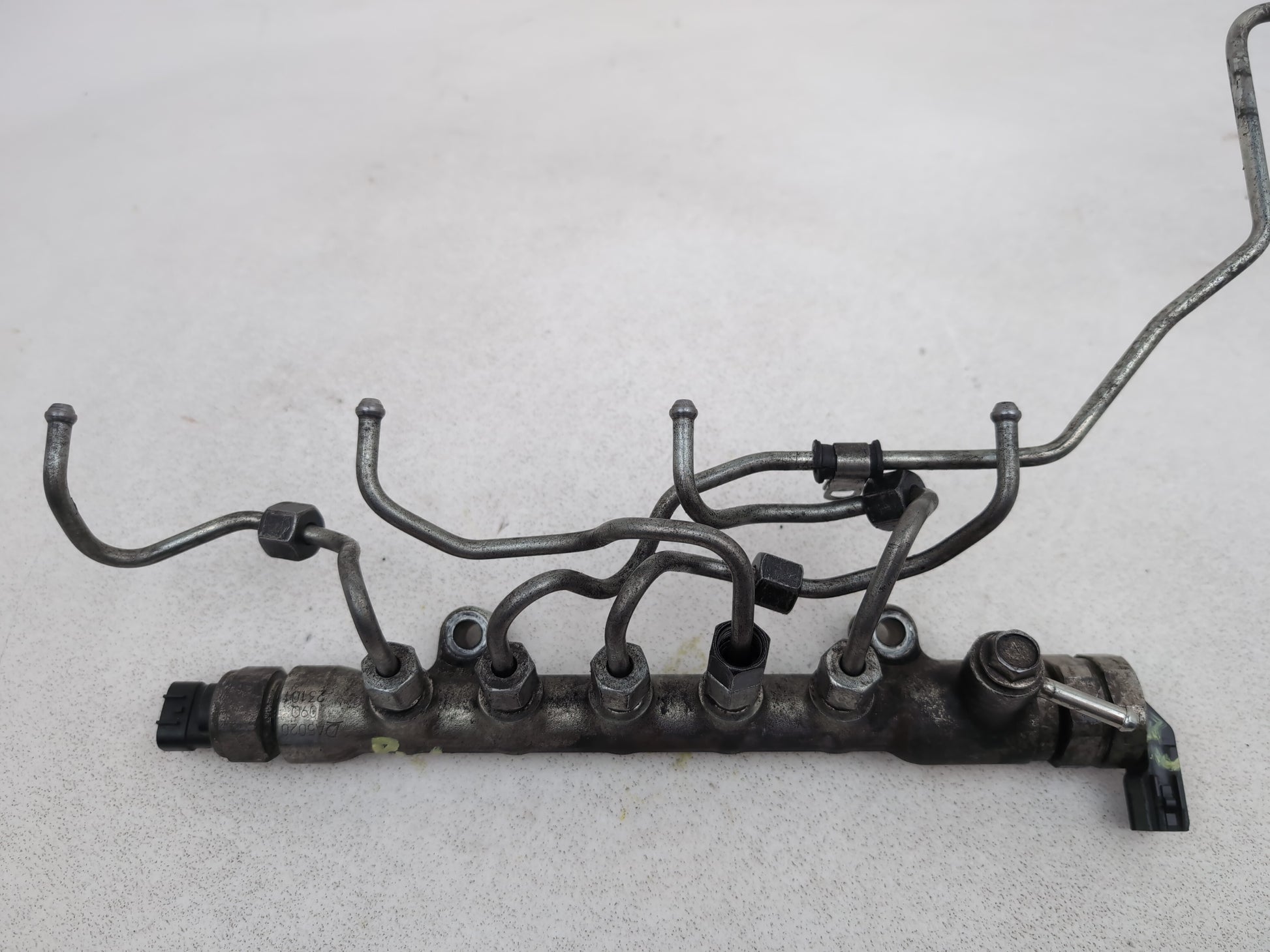 Fuel Rail 4