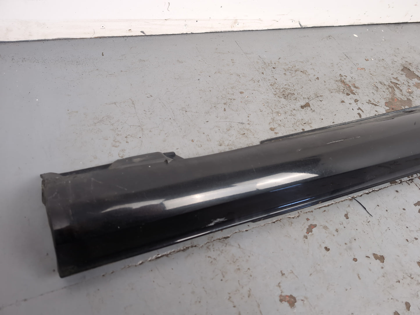 Side Skirt RH 4