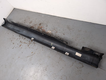 Side Skirt RH 10