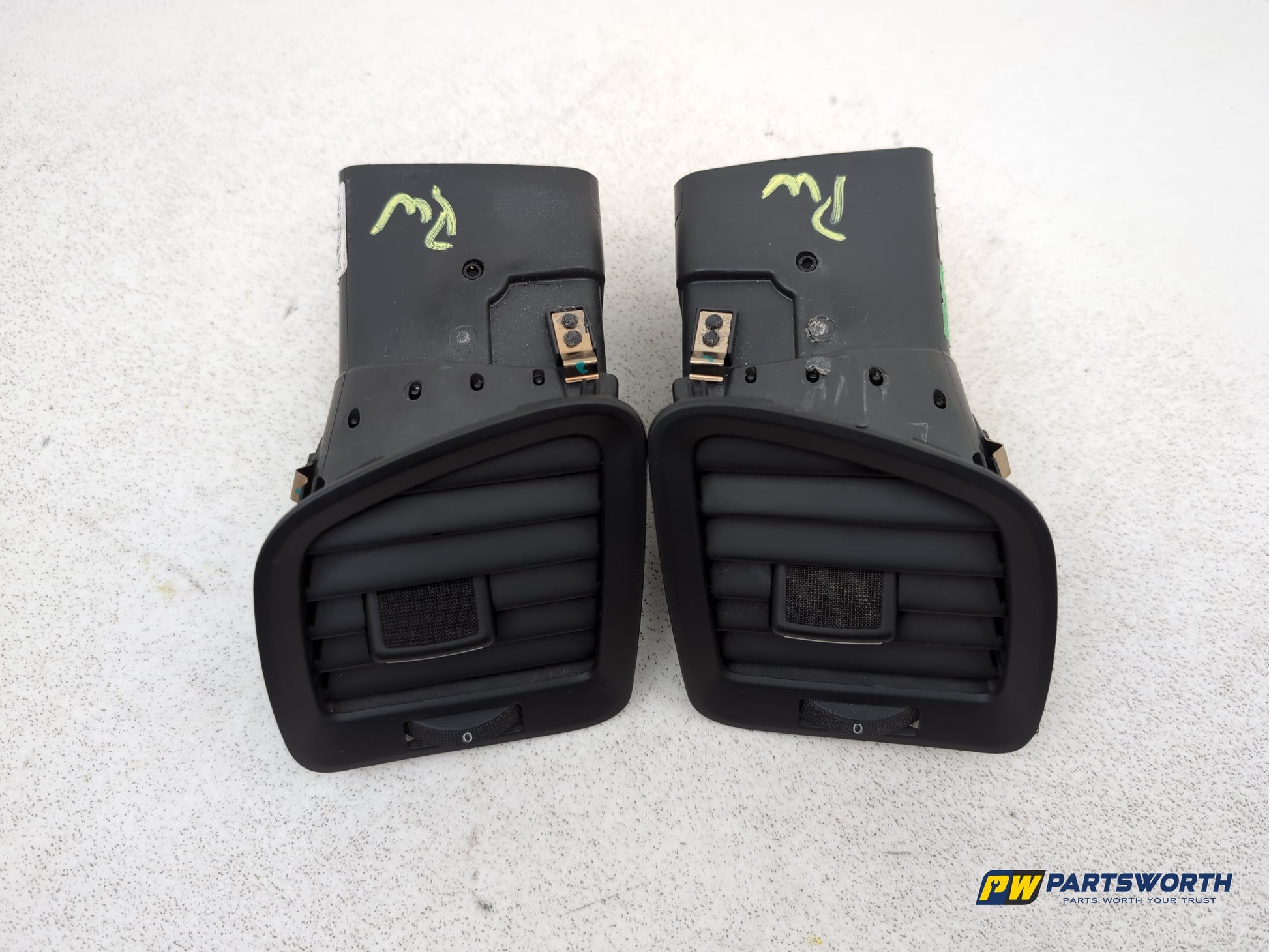Dashboard Trim With Air Vent  4