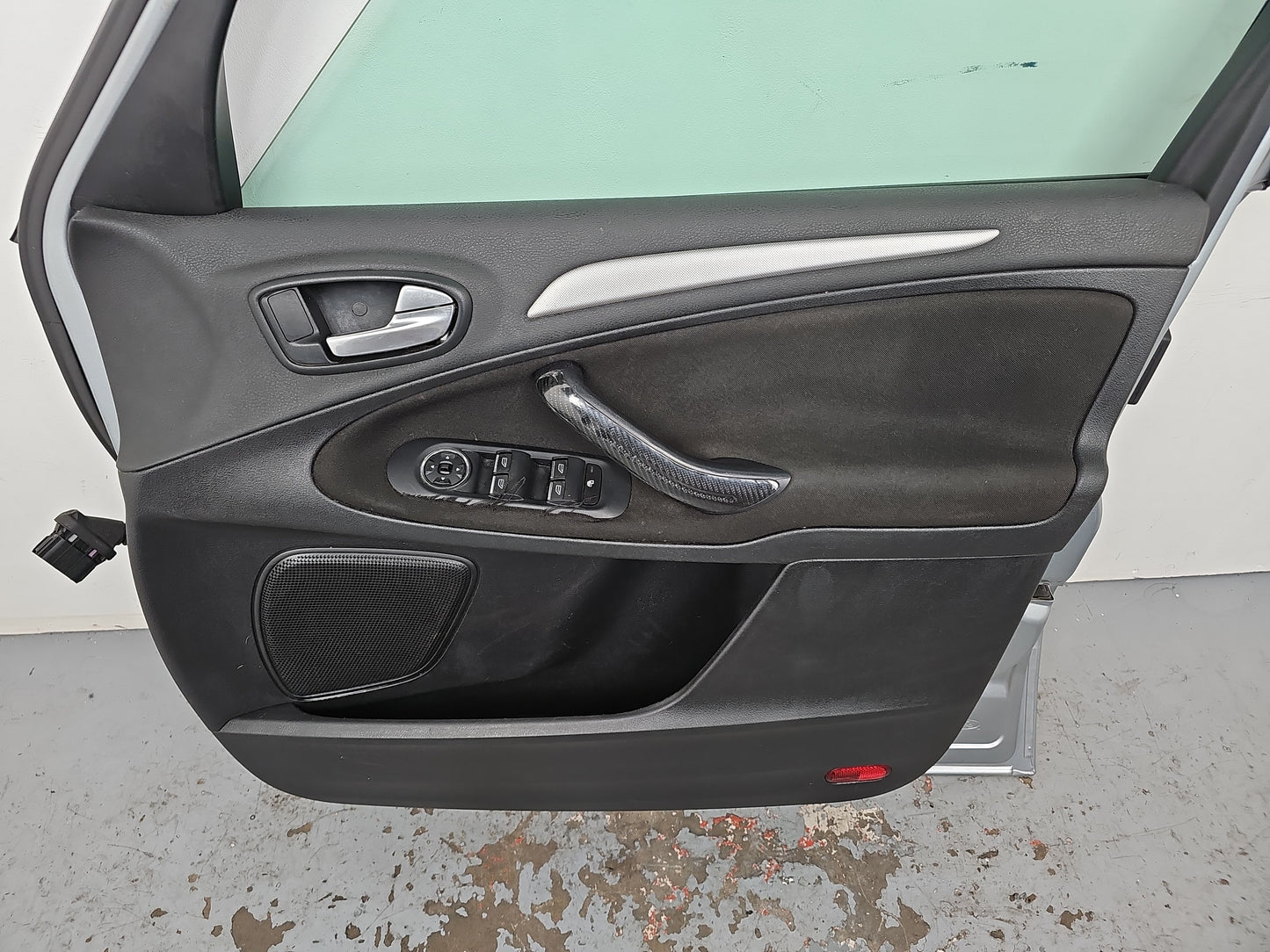 Door Front RH 10