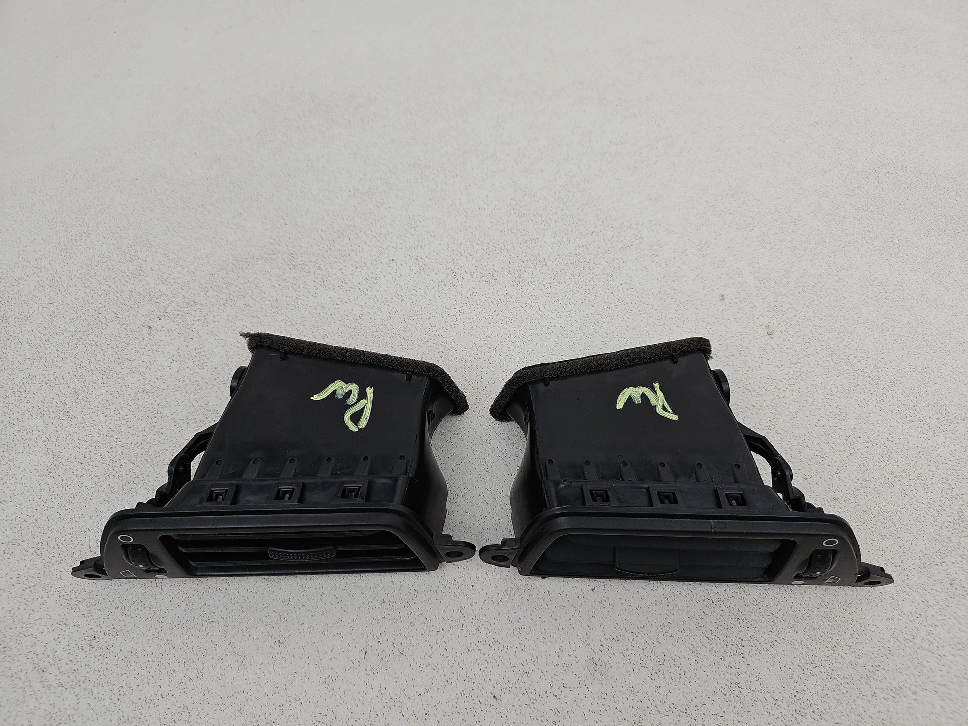 Dashboard Trim With Air Vent  4