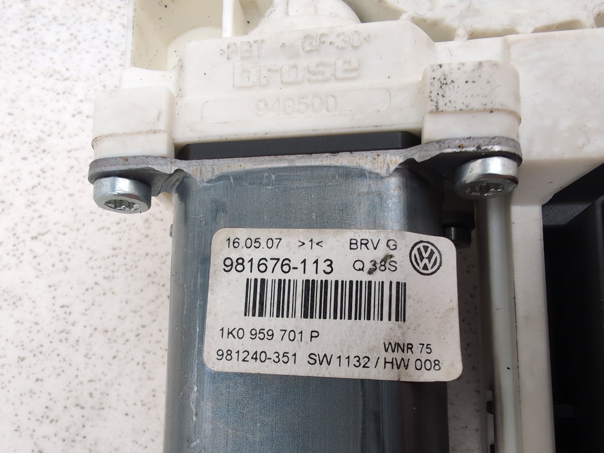Right Front Window Motor 4