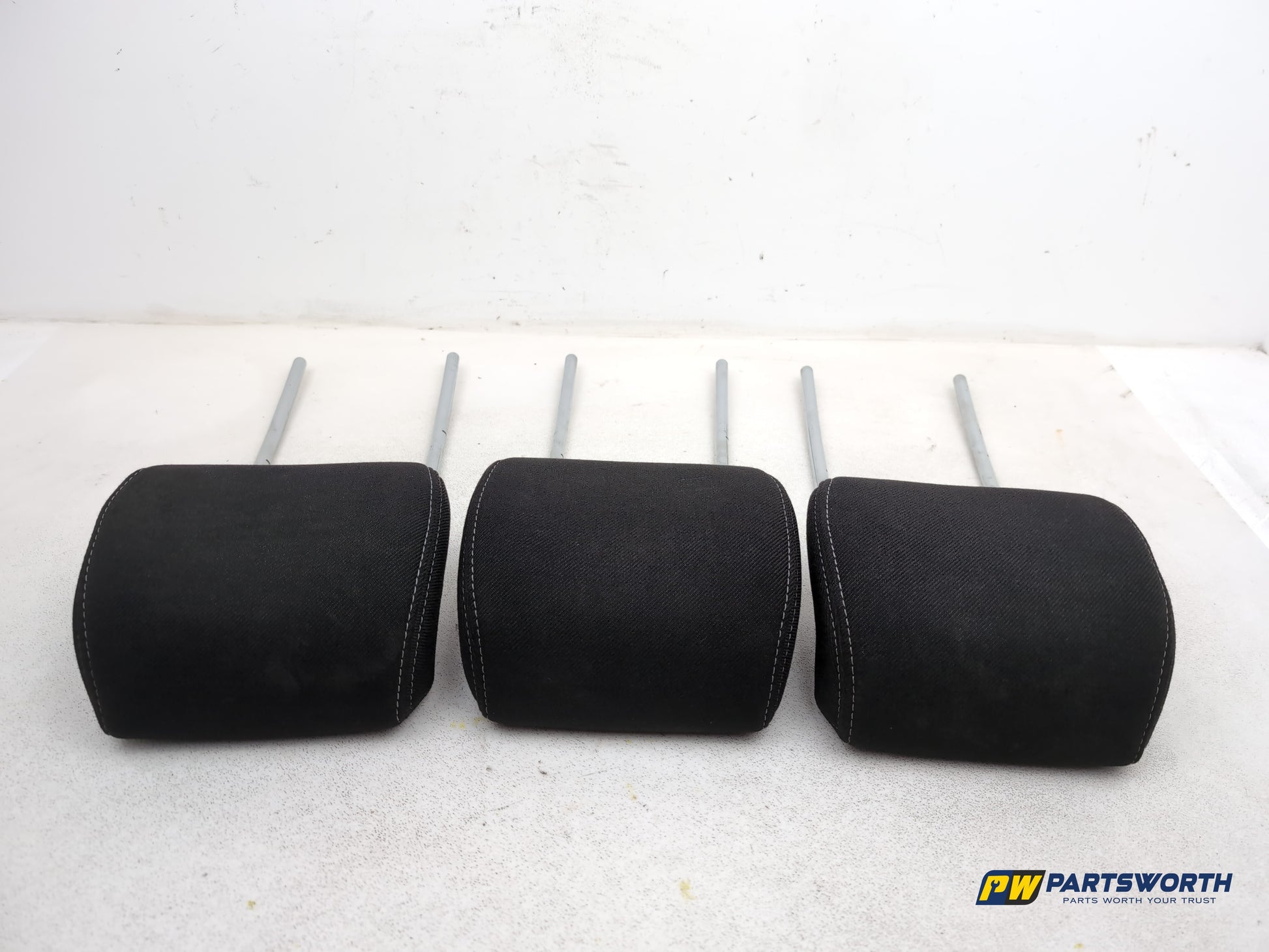 Rear Headrest 4