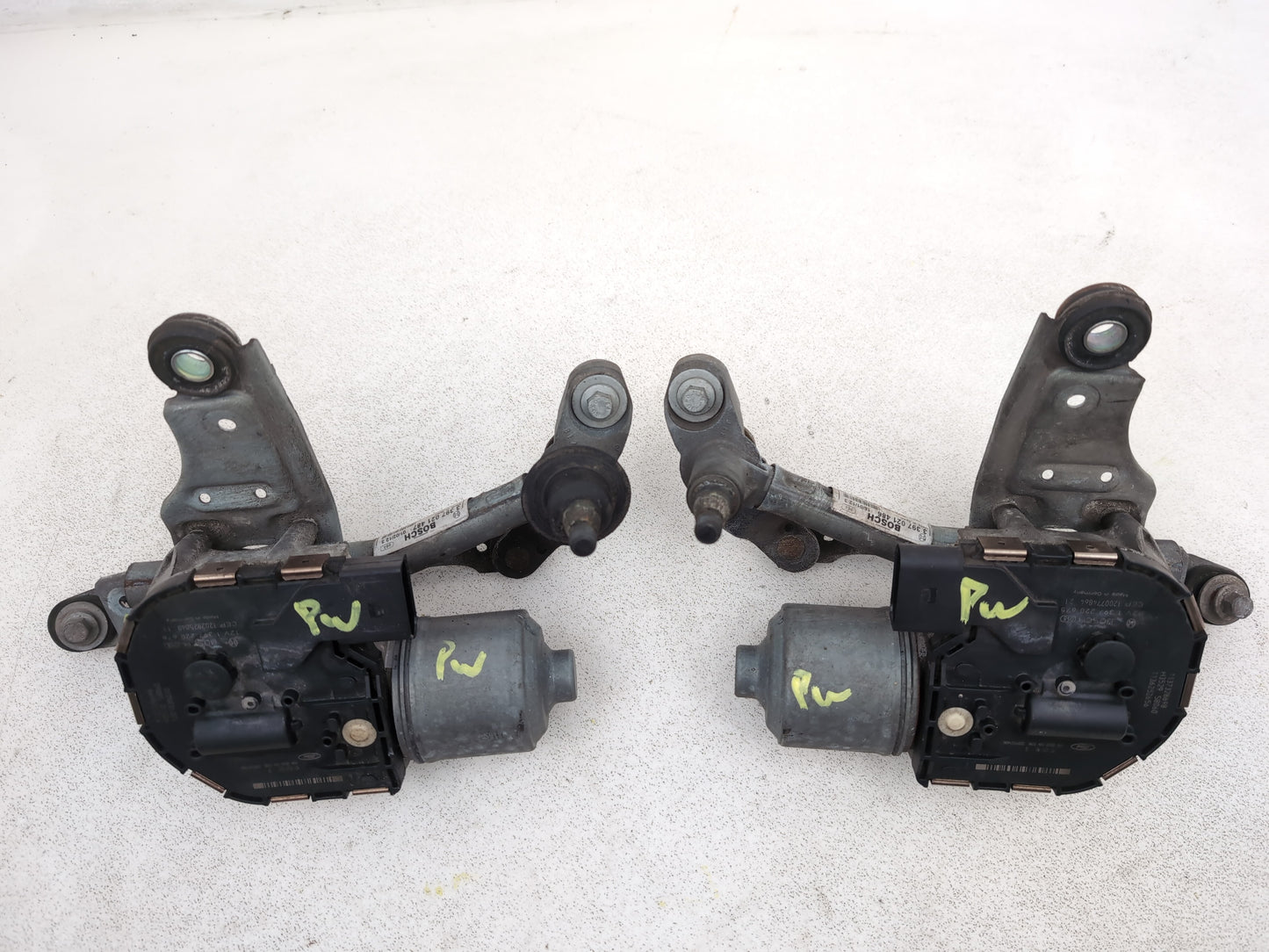 Wiper Motor Front 4