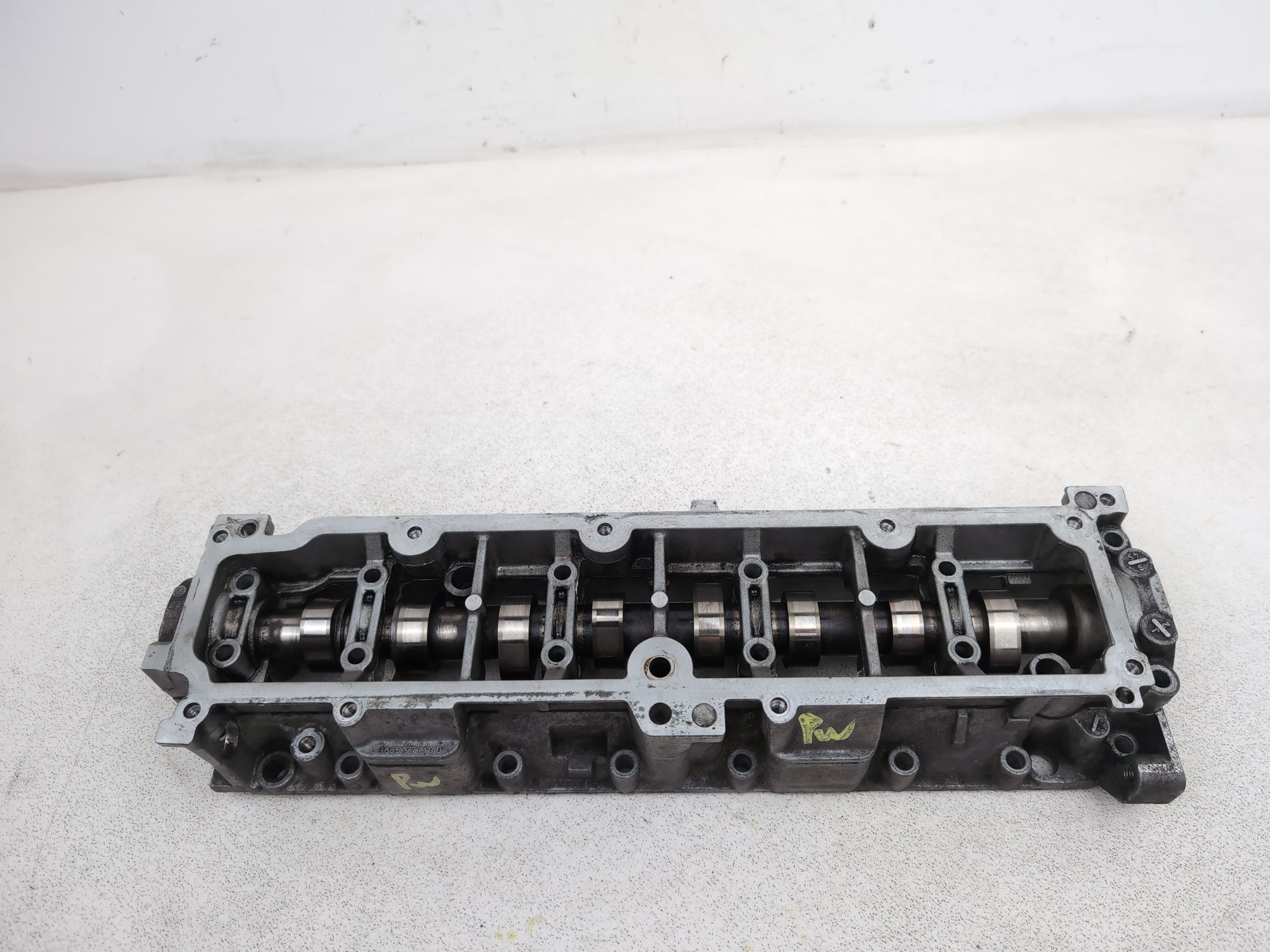 Camshaft Cover  4