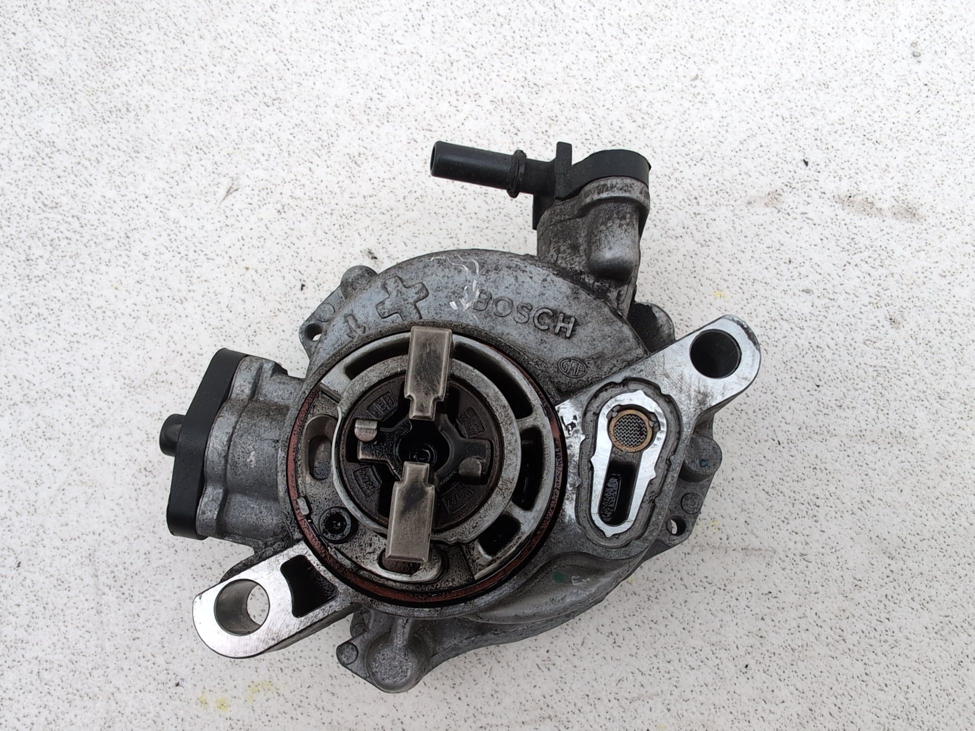 Vacuum Pump  4