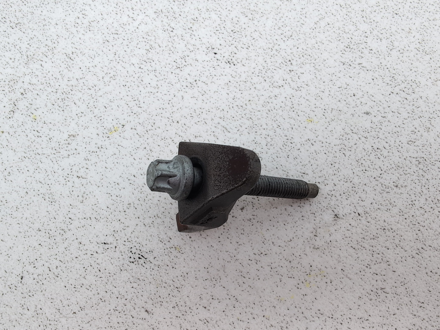 Engine Mounting Bracket 4