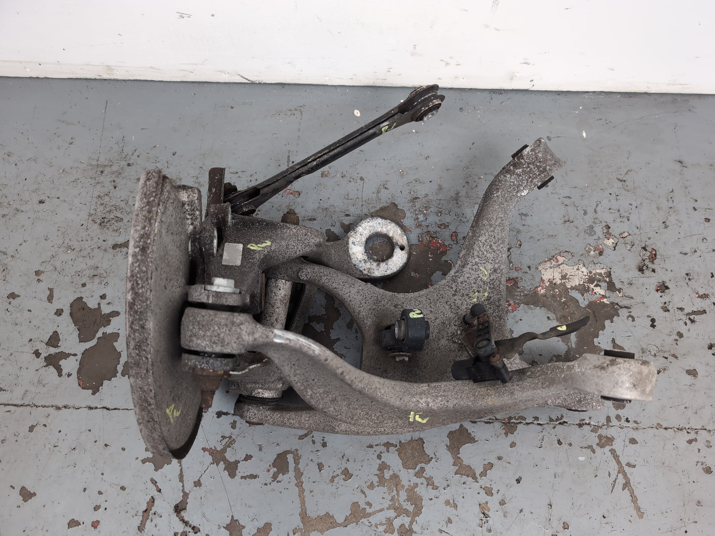 Wheel Hub Rear RH 4