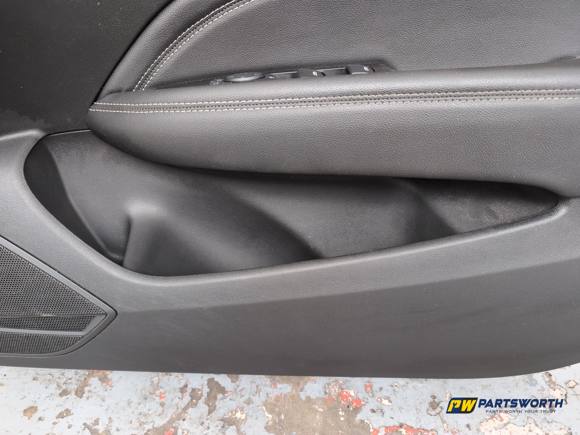 Front Right Door Card 4