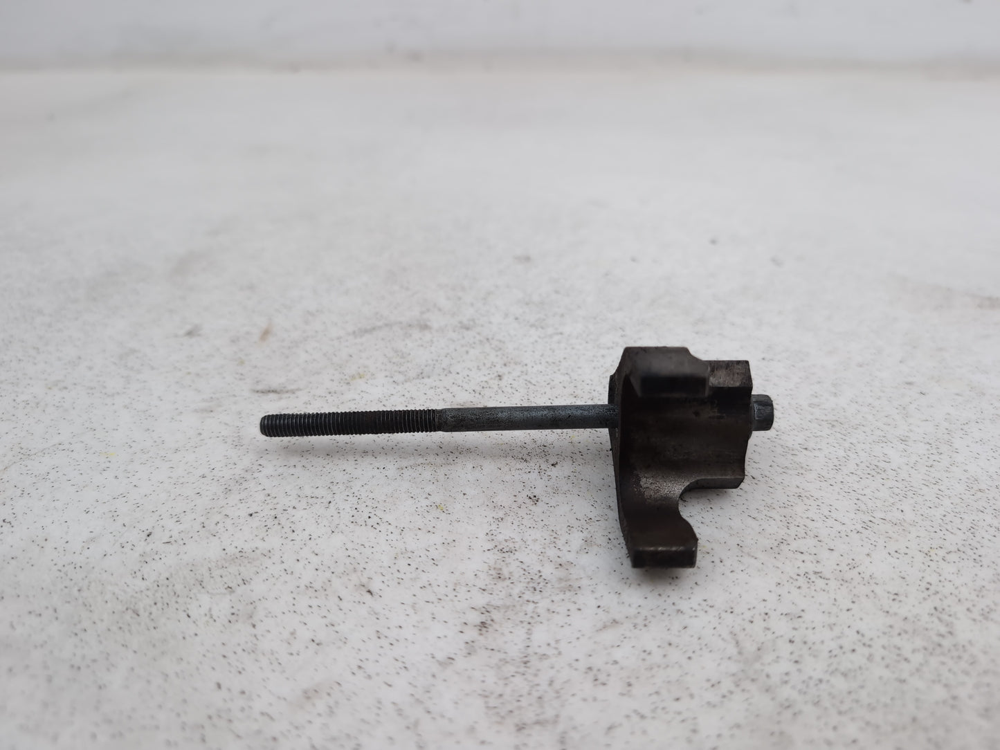 Engine Mounting Bracket 4