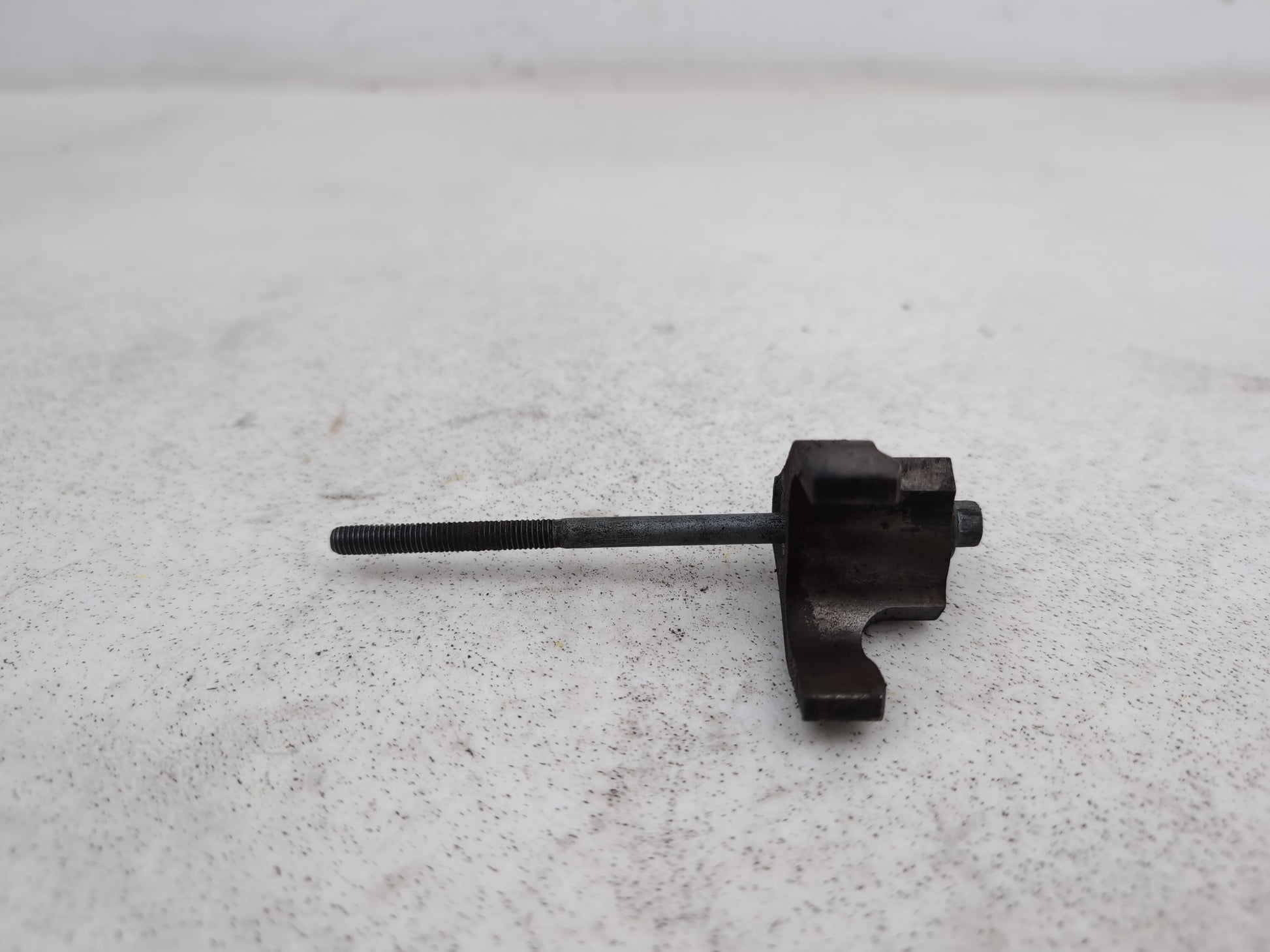 Engine Mounting Bracket 4