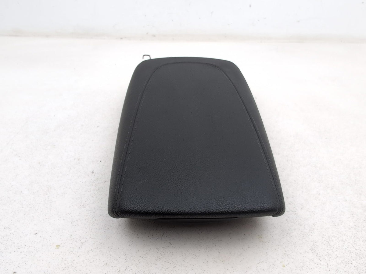 Centre Console Armrest 4