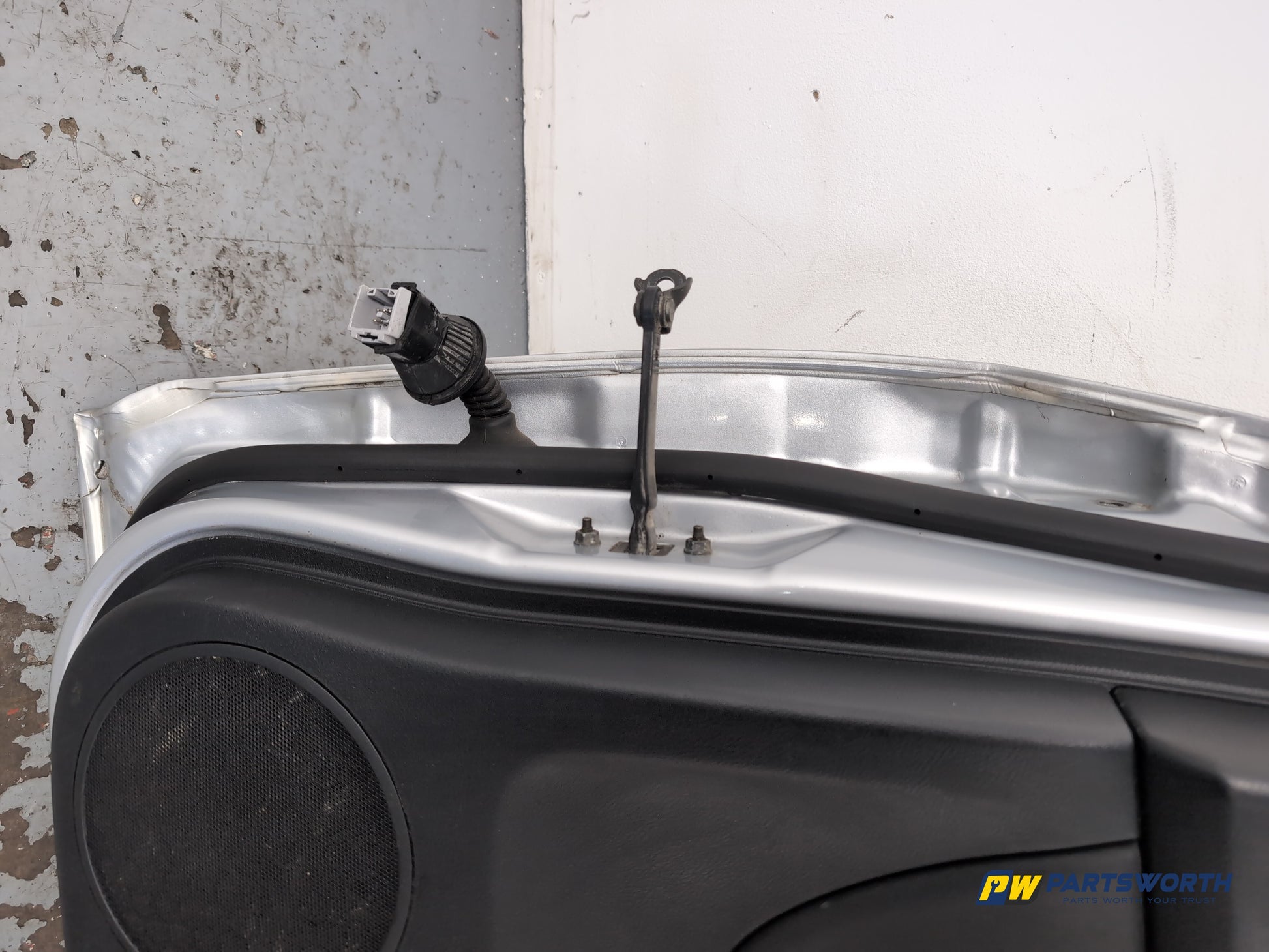 Door Rear RH 16