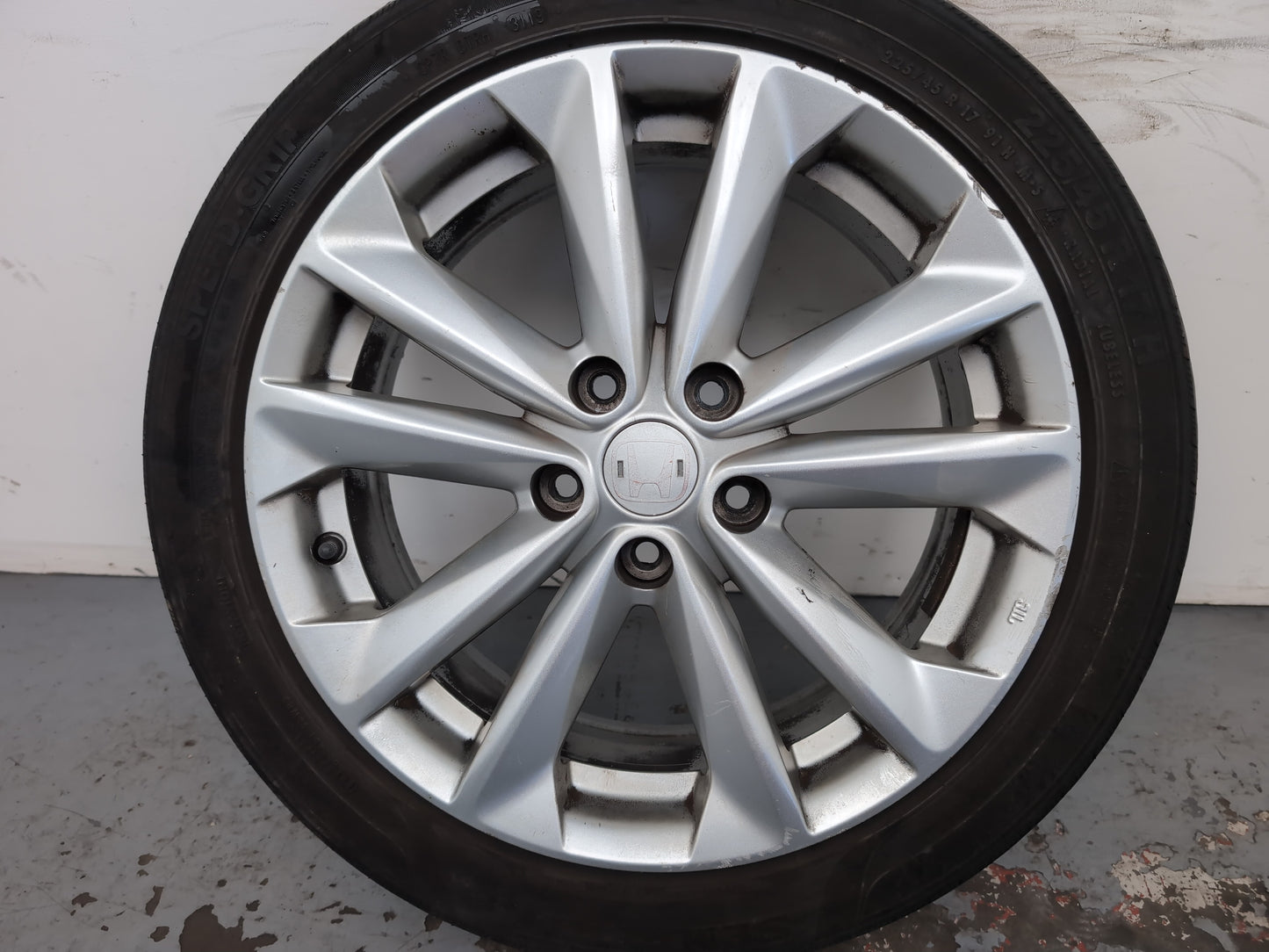 Honda Accord /Nissan Quasqai Wheel With Tyre 225/45 R17 403004ea1b - photo 4