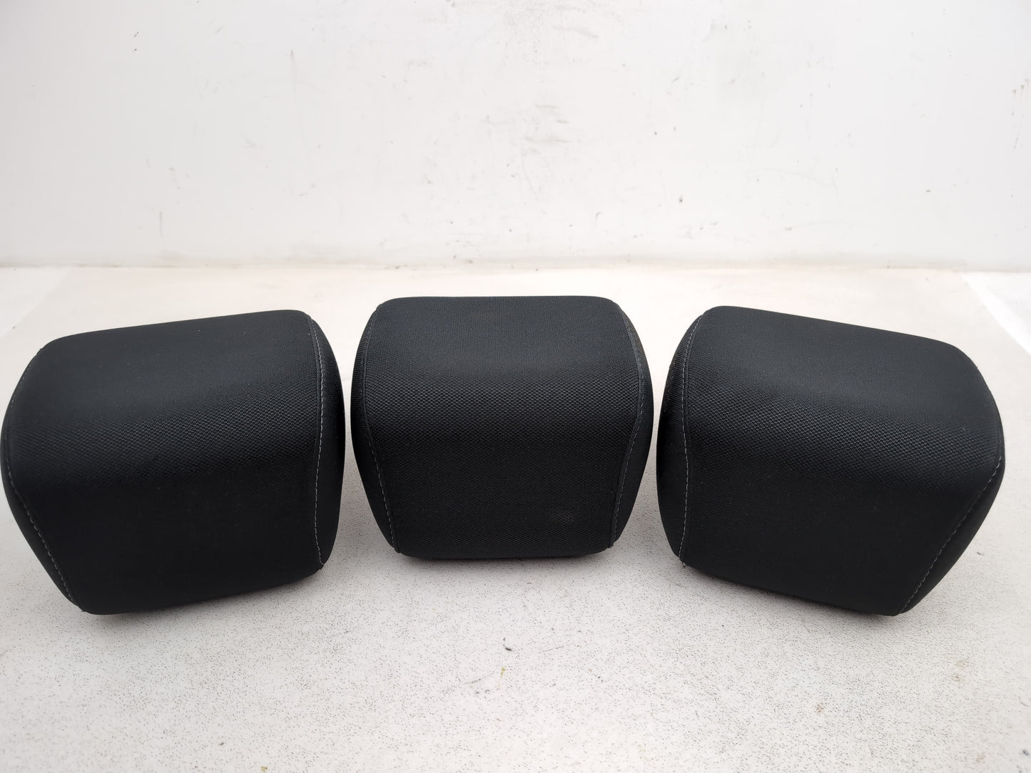 Renault Megane Expression Vvt 110 Rear Headrest Set 2008-2015 - photo 4