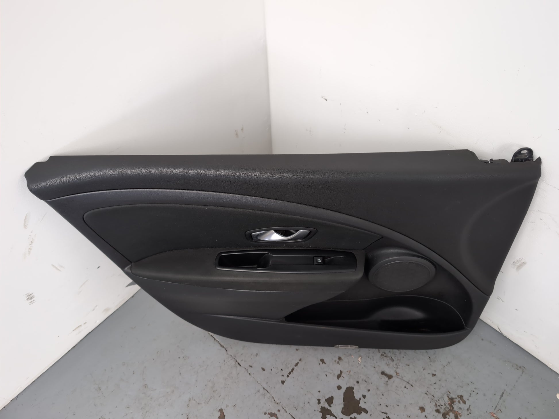 Renault Megane Expression Vvt 110 Front Right Driver Door Card 2008-2015 - photo 4