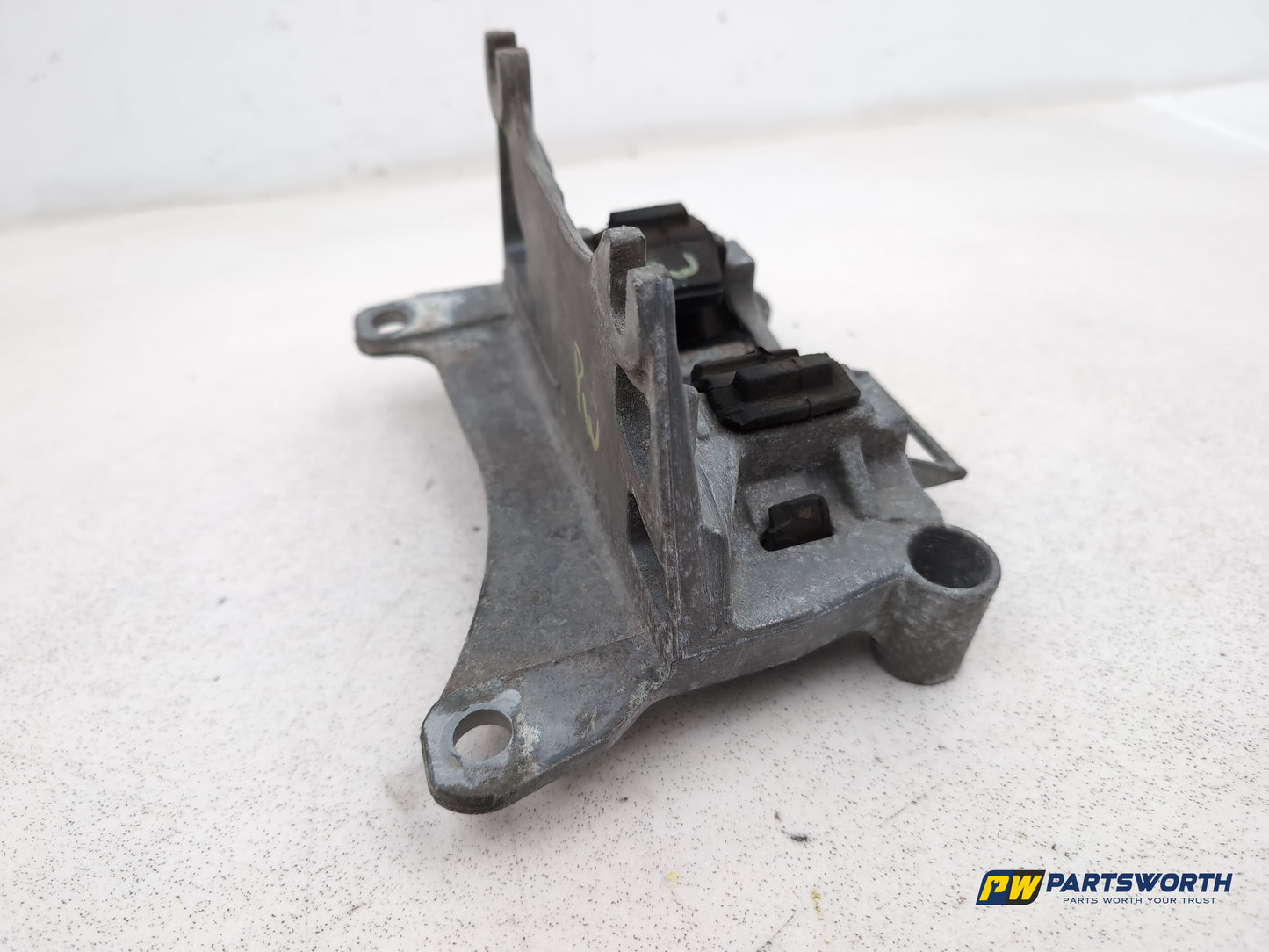Renault Megane Expression Vvt 110 Engine Mounting Bracket 2008-2015 - photo 4