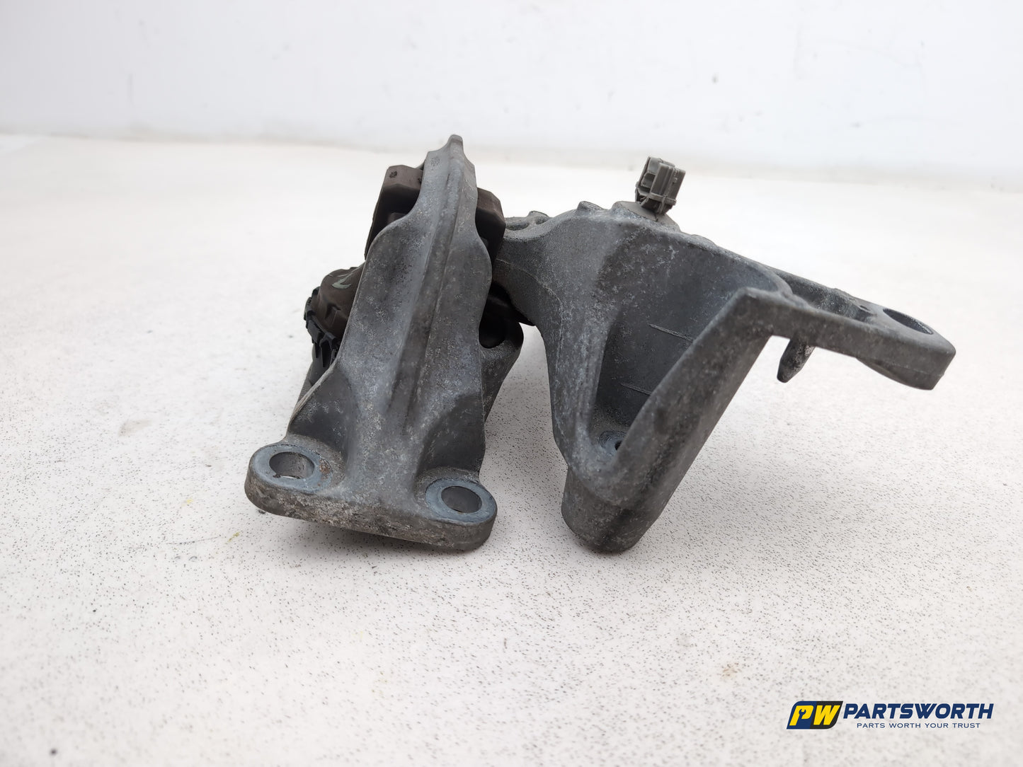 Renault Megane Expression Vvt 110 Engine Mounting Rh Driver Side 2008-2015 - photo 4