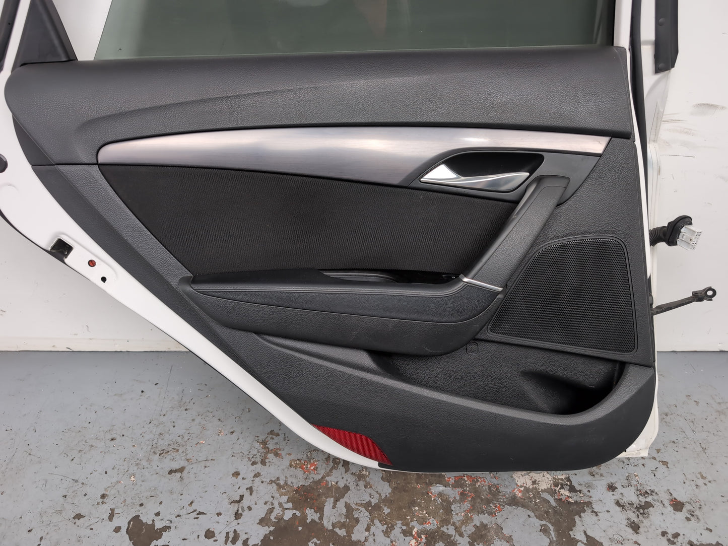 Hyundai I40 Style Crdi Door Rear Lh White Pw6 2011-2015 - photo 10