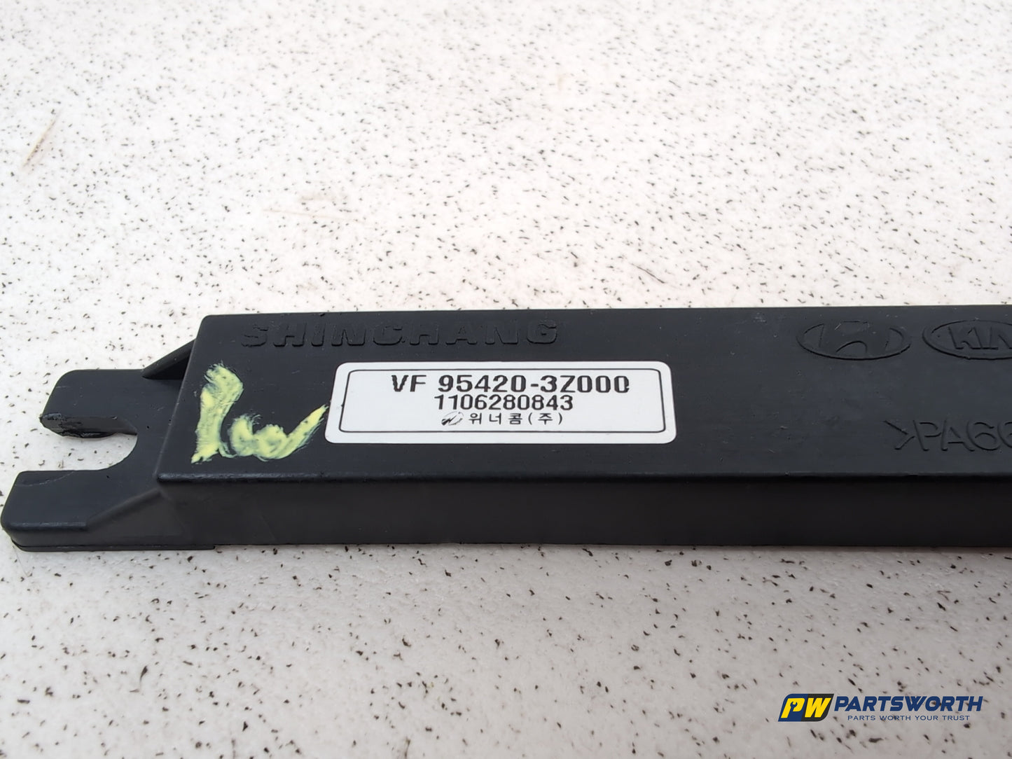 Hyundai I40 Style Crdi 2012 Antenna Amplifier 95420-3z000 - photo 4