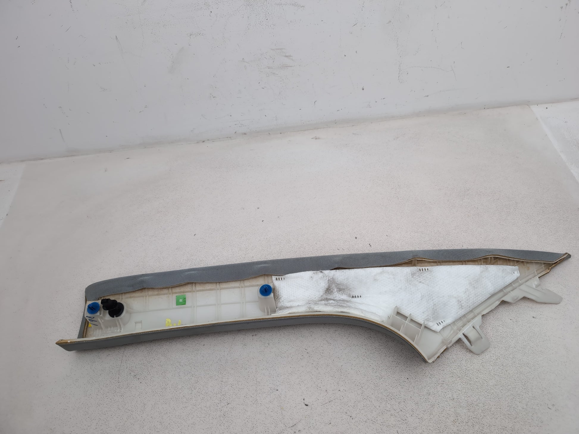 Hyundai I40 Style Crdi 2012 Rh A Pillar Trim 85820-3z000 - photo 4