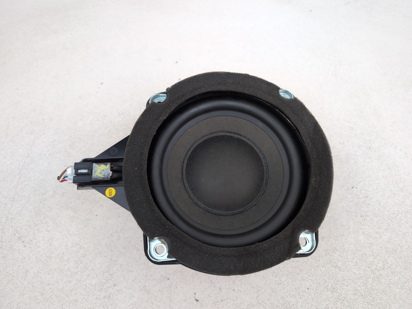 Hyundai I40 Style Crdi Rear Subwoofer Speaker 963803z050 2011-2019 - photo 4