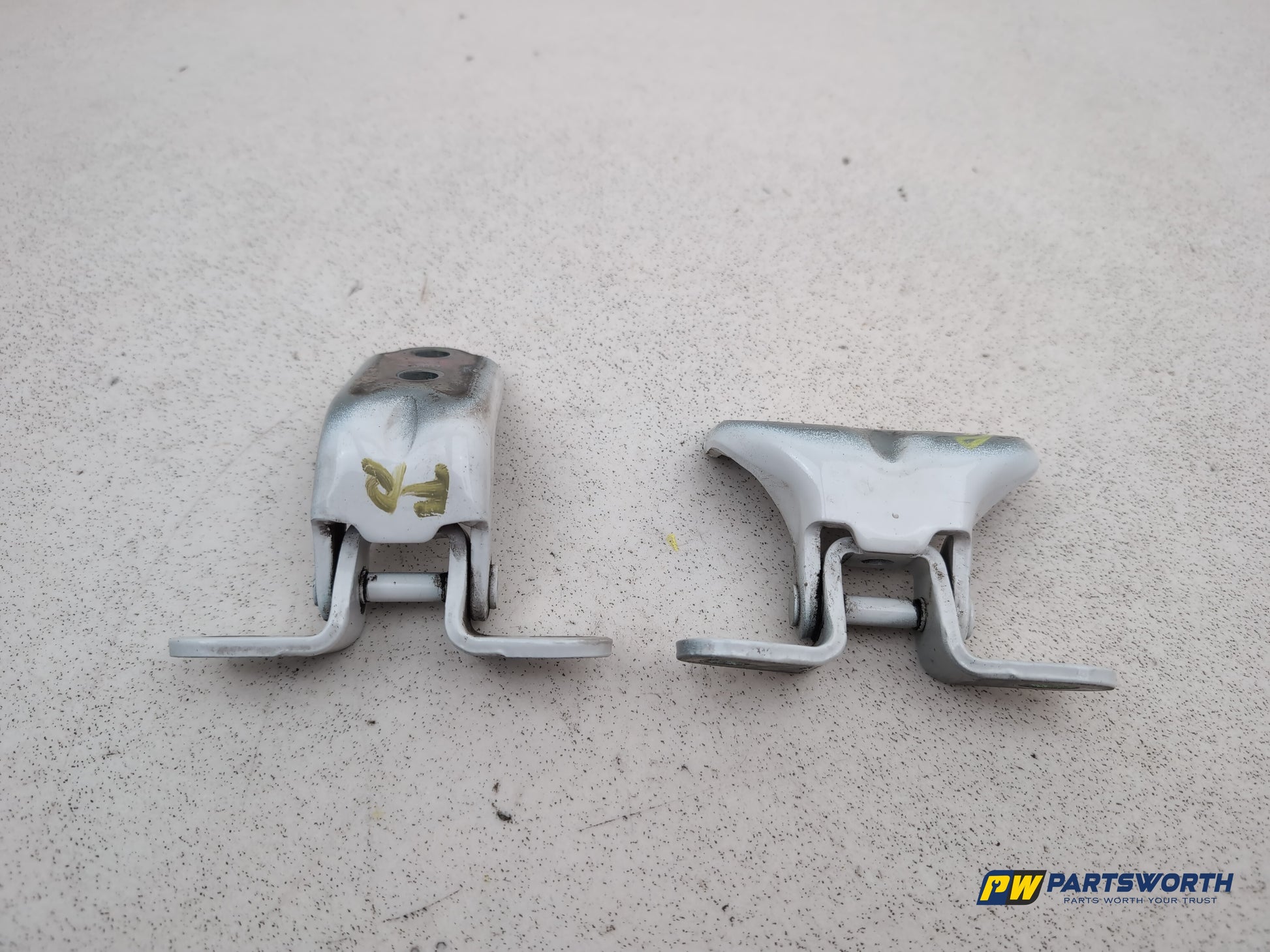 Hyundai I40 Style Crdi Rh Front Door Hinge Pair Driver Side 2011-2019 - photo 4