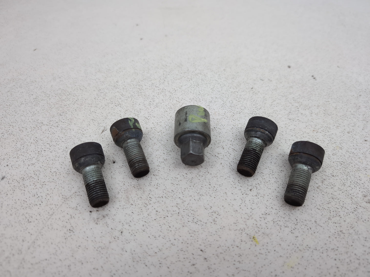 Audi A6 Se Tdi Locking Wheel Nut Set 2011-2019 - photo 4