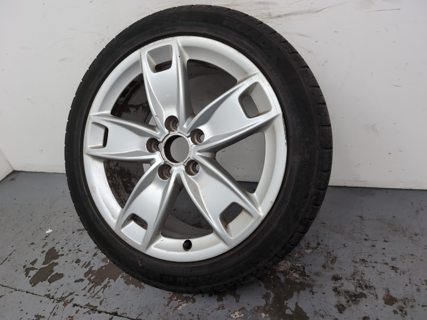 Audi A3 Sport Tfsi Wheel With Tyre 225/45 R17 8p0601025bl - photo 4
