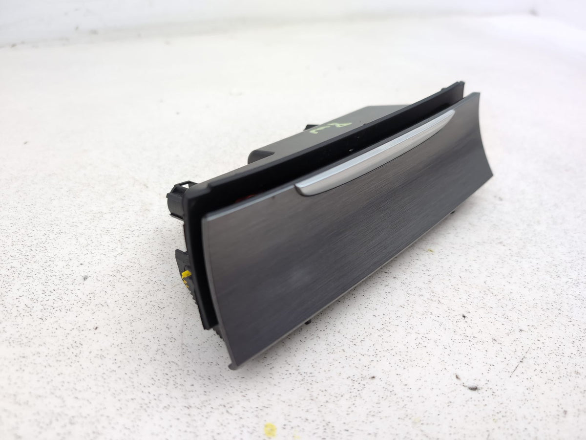 Centre Console Storage Tray 4