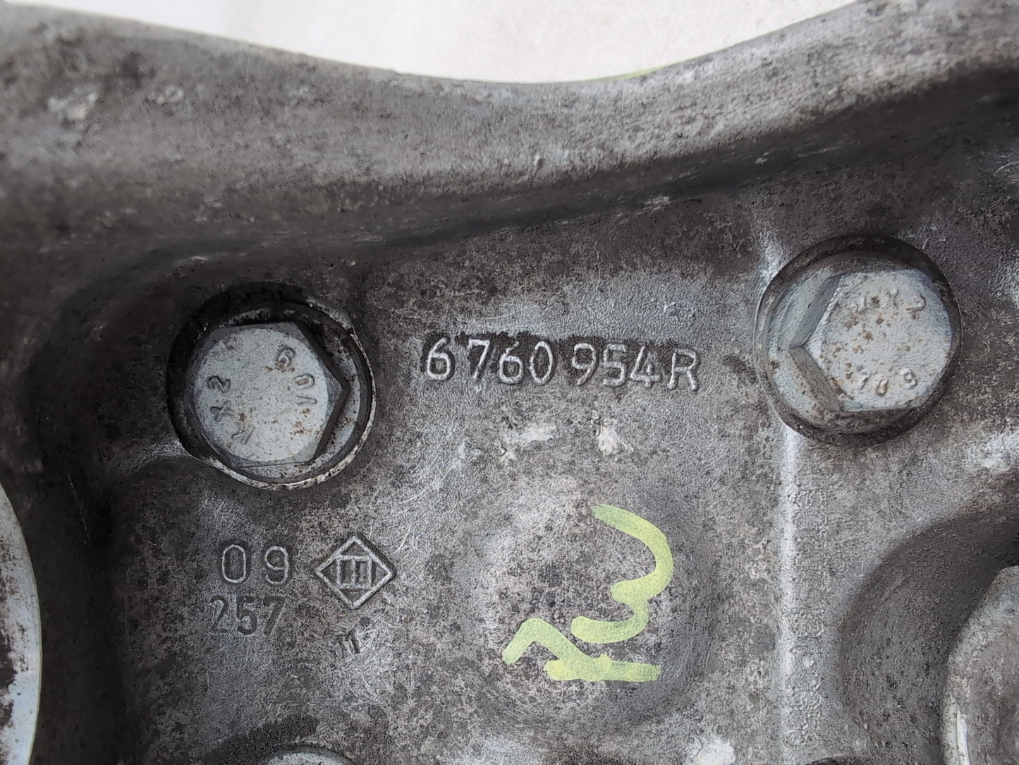 Bmw E60 E61 520d M Sport Wheel Hub Front Rh 6760954r 2004-2009 - photo 4