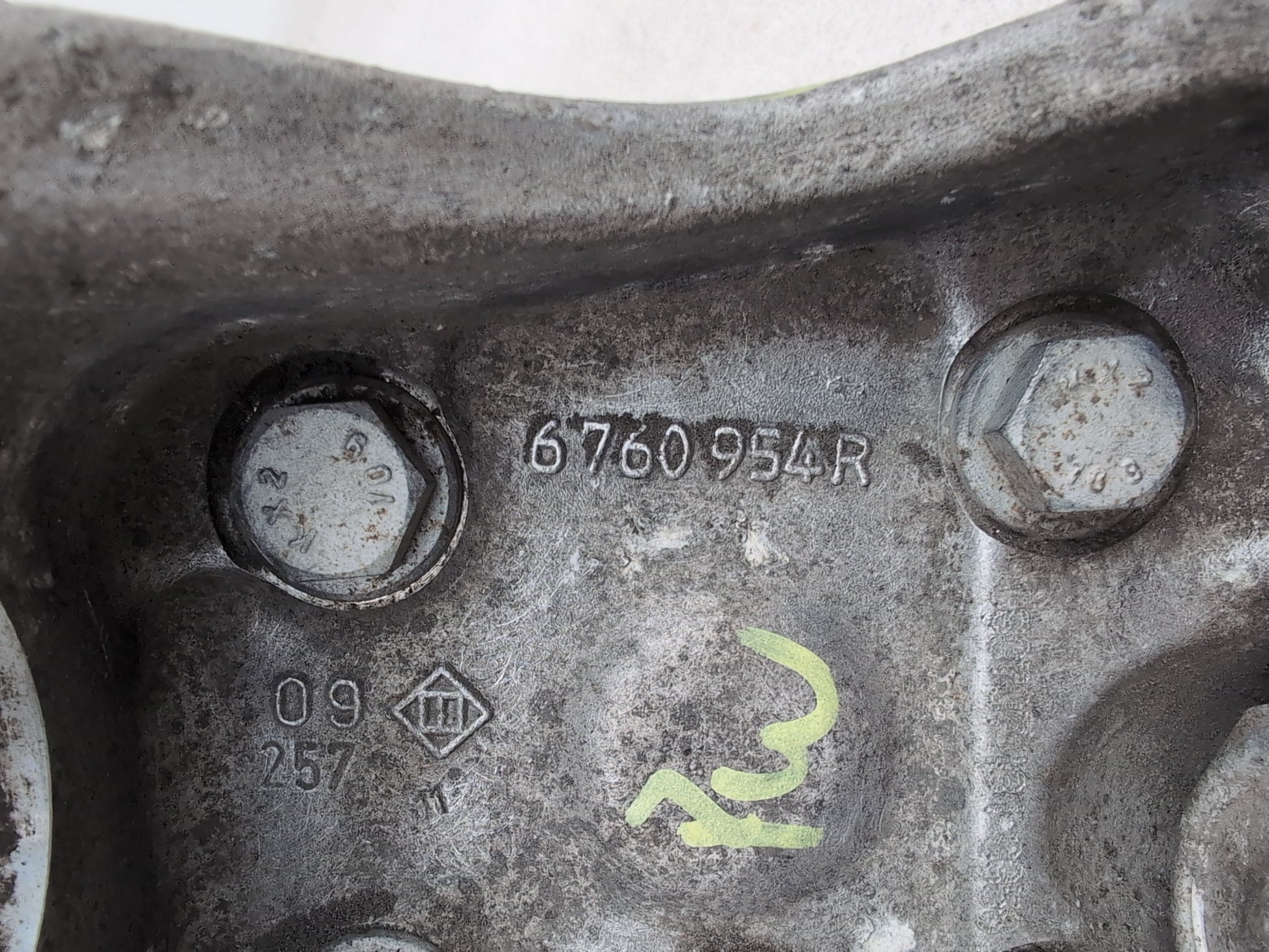 Bmw E60 E61 520d M Sport Wheel Hub Front Rh 6760954r 2004-2009 - photo 4