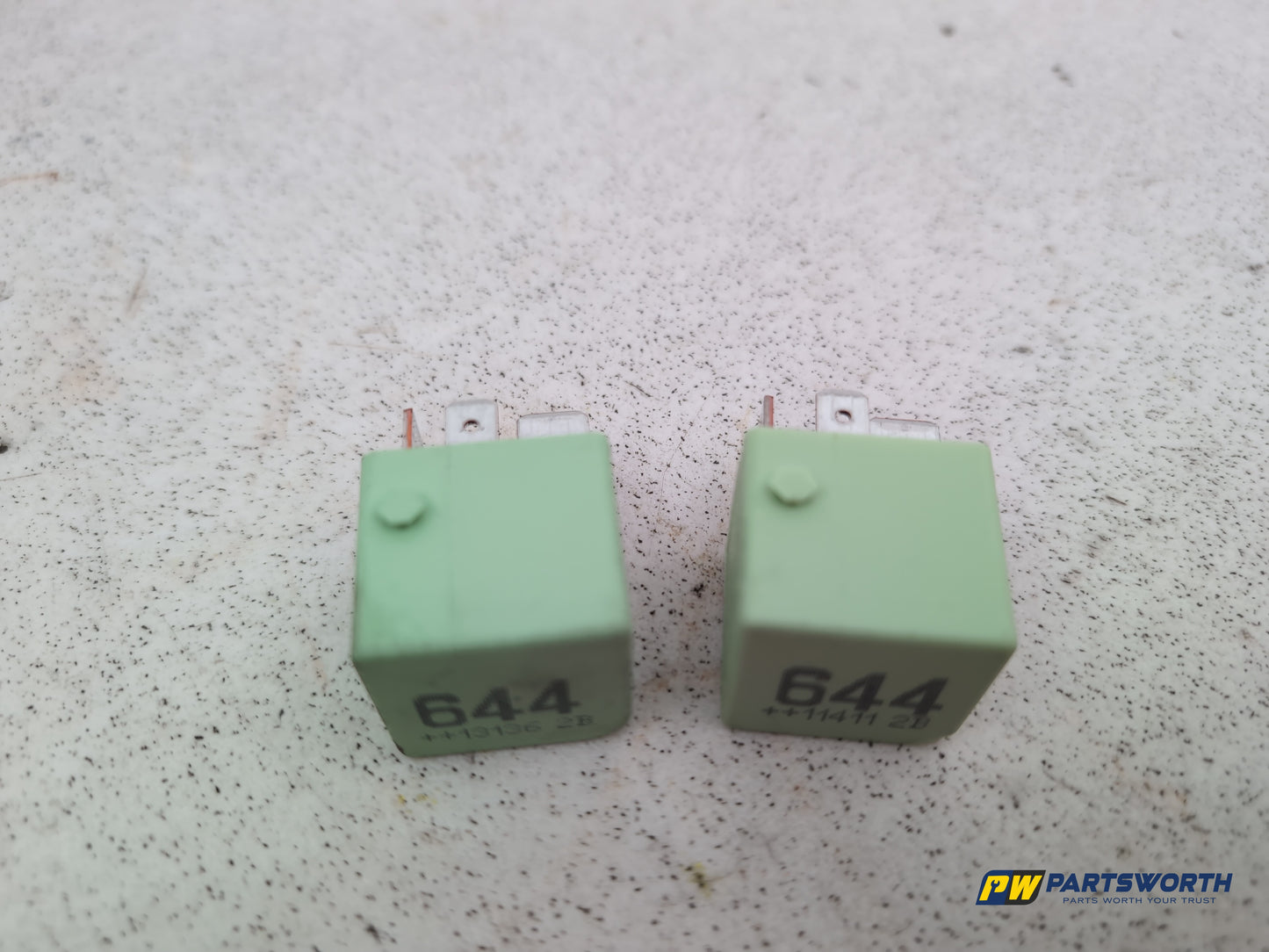 Fuse and Relay Box 1 4
