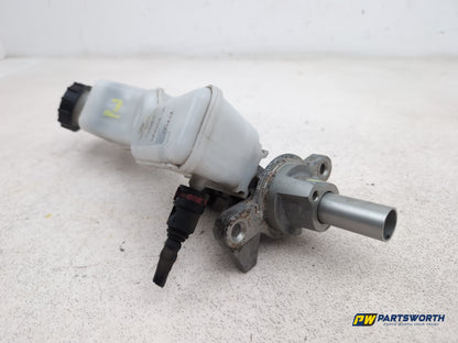 Ford Fiesta Zetec Brake Master Cylinder 0204054028 2012-2017 - photo 4