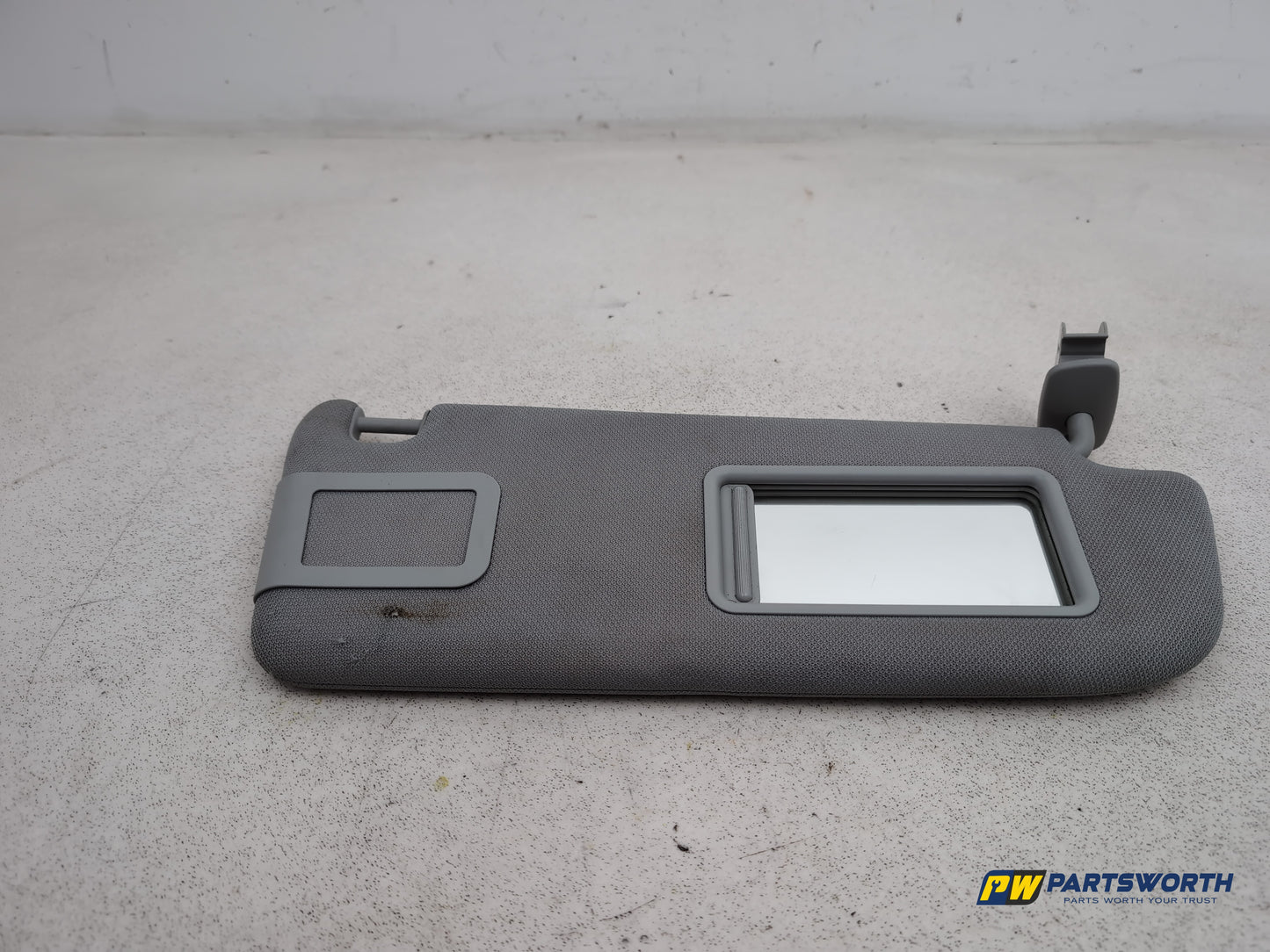 Audi A6 Se Tdi Quattro A Sun Visor Rh Driver Side 2005-2008 - photo 4