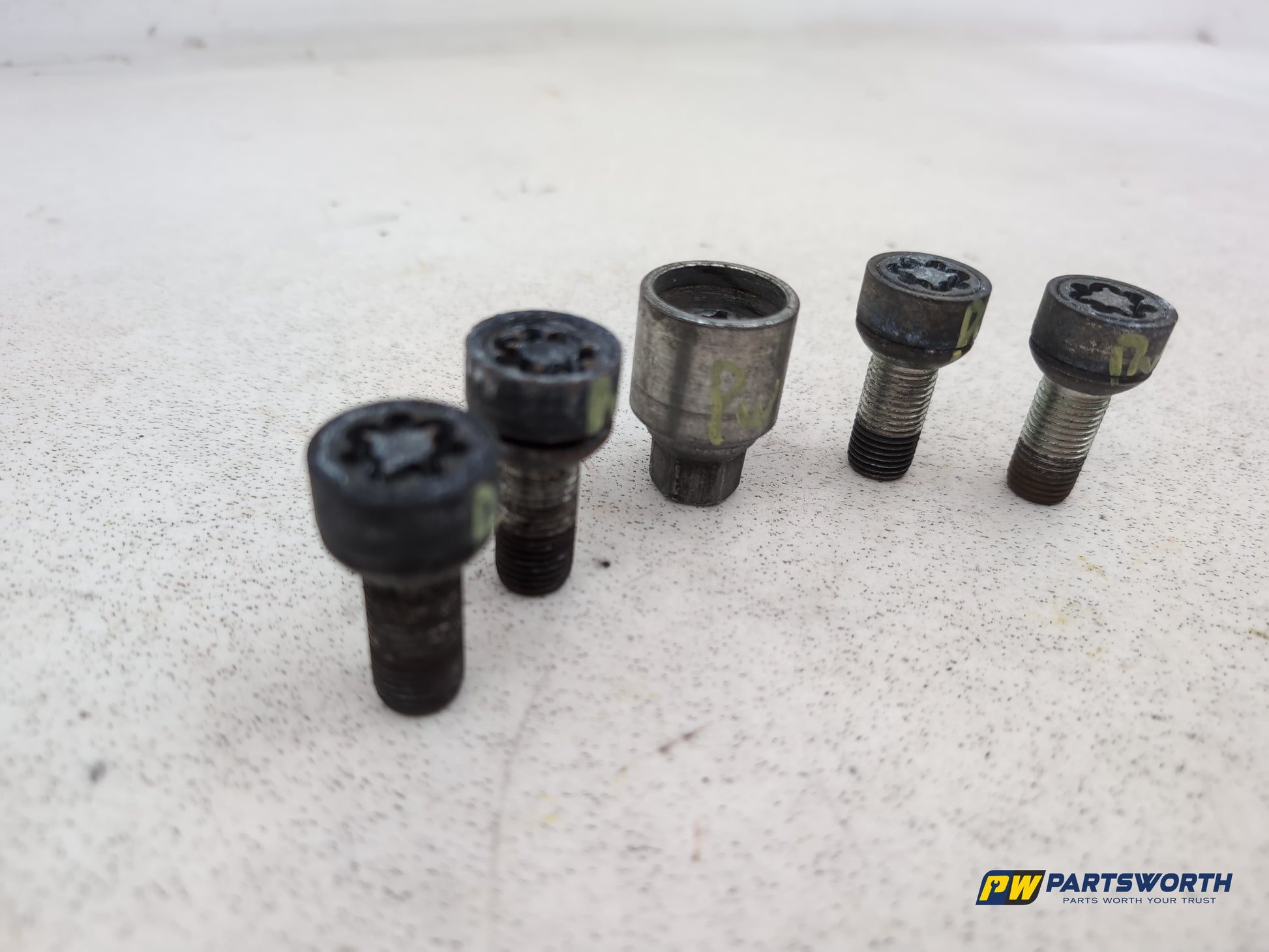 Audi A6 Se Tdi Quattro A Wheel Locking Nut Bolt Set 2005-2011 - photo 4