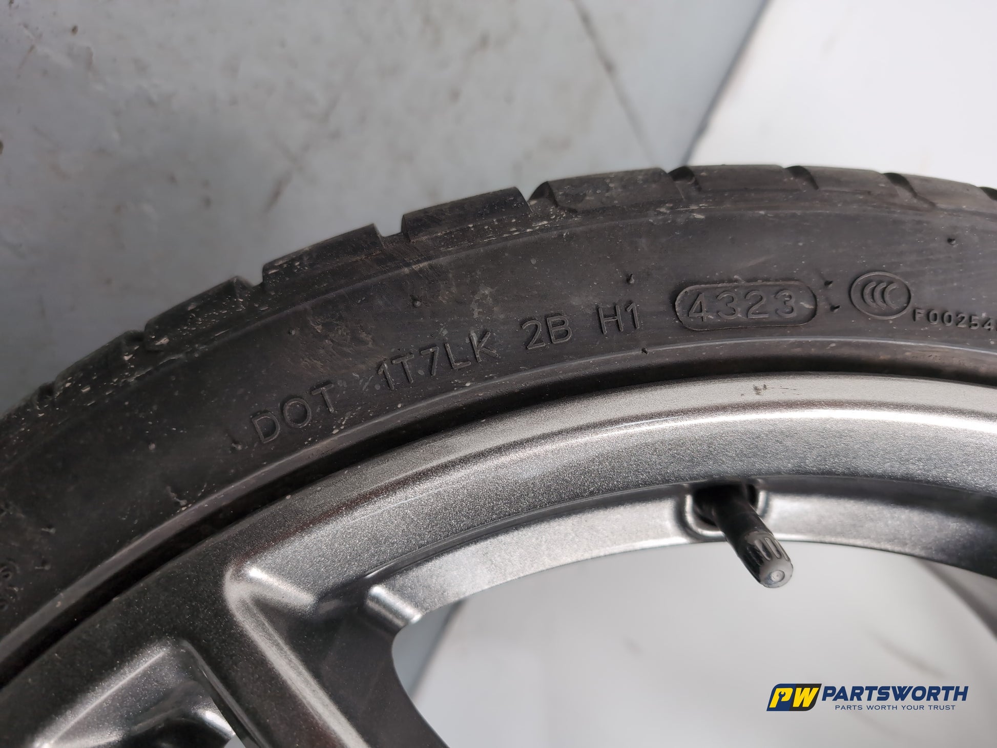 Vauxhall Insignia Sri Vx-Line Nav T D Set Of Alloy Wheels With Tyres 245/35 R20 - photo 4